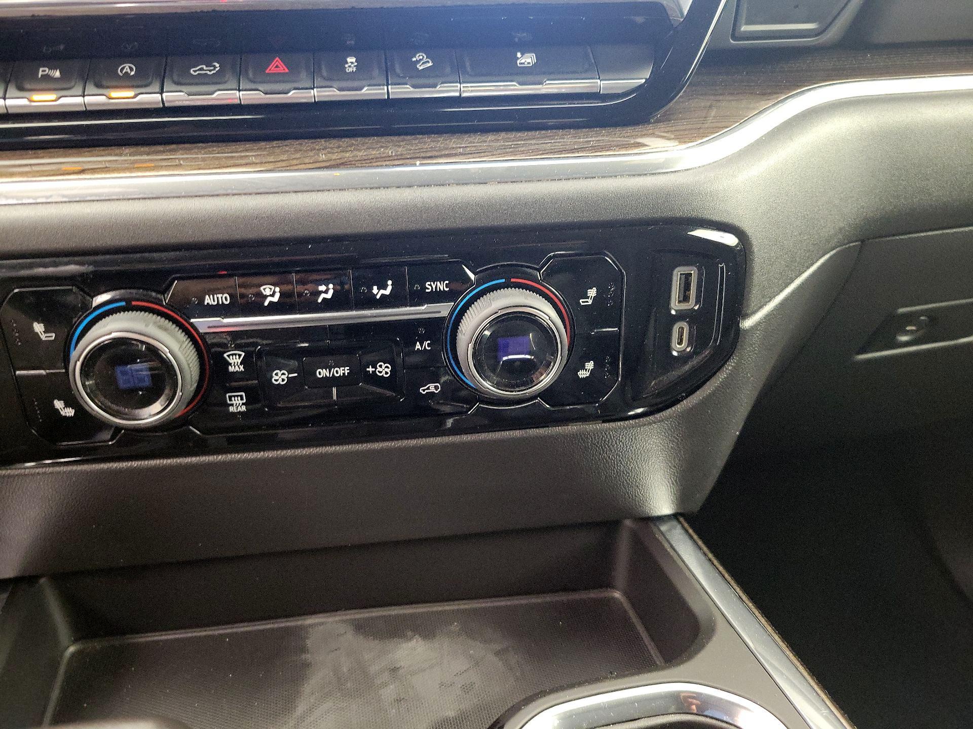 Thumbnail: 2022 Chevrolet Silverado 1500 - 19