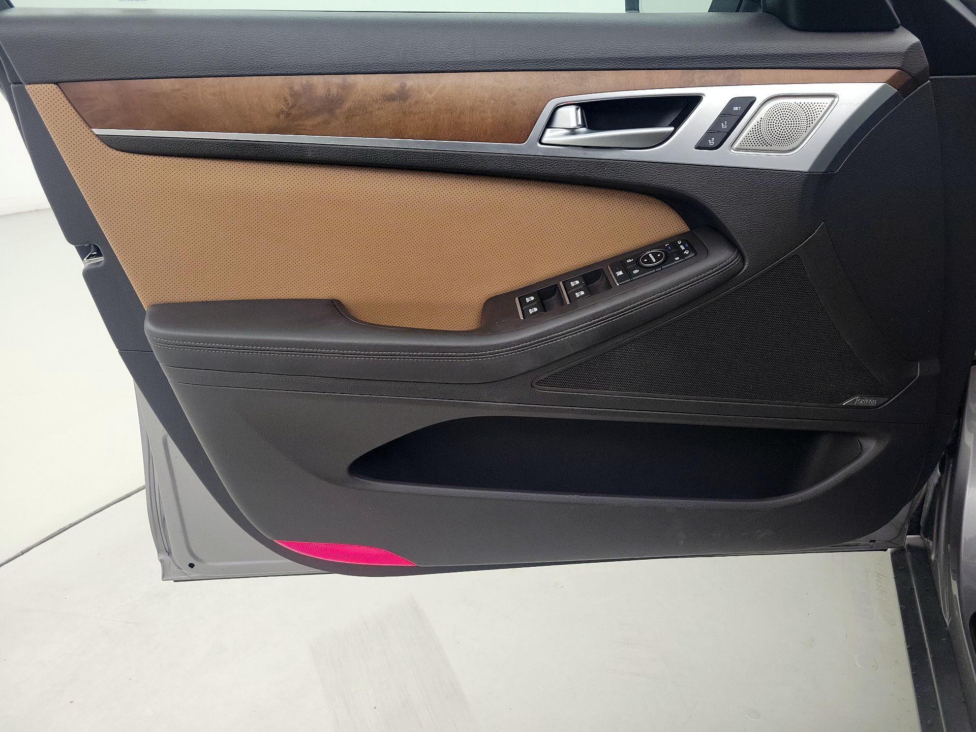 Thumbnail: 2020 Genesis G80 - 12