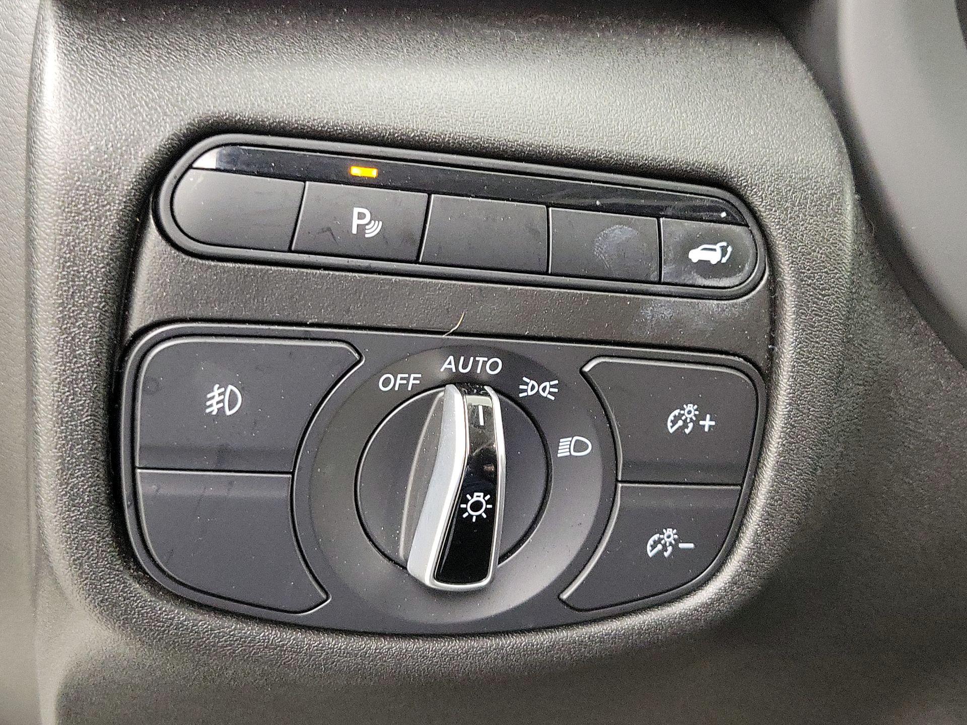 Thumbnail: 2020 INFINITI QX50 - 13