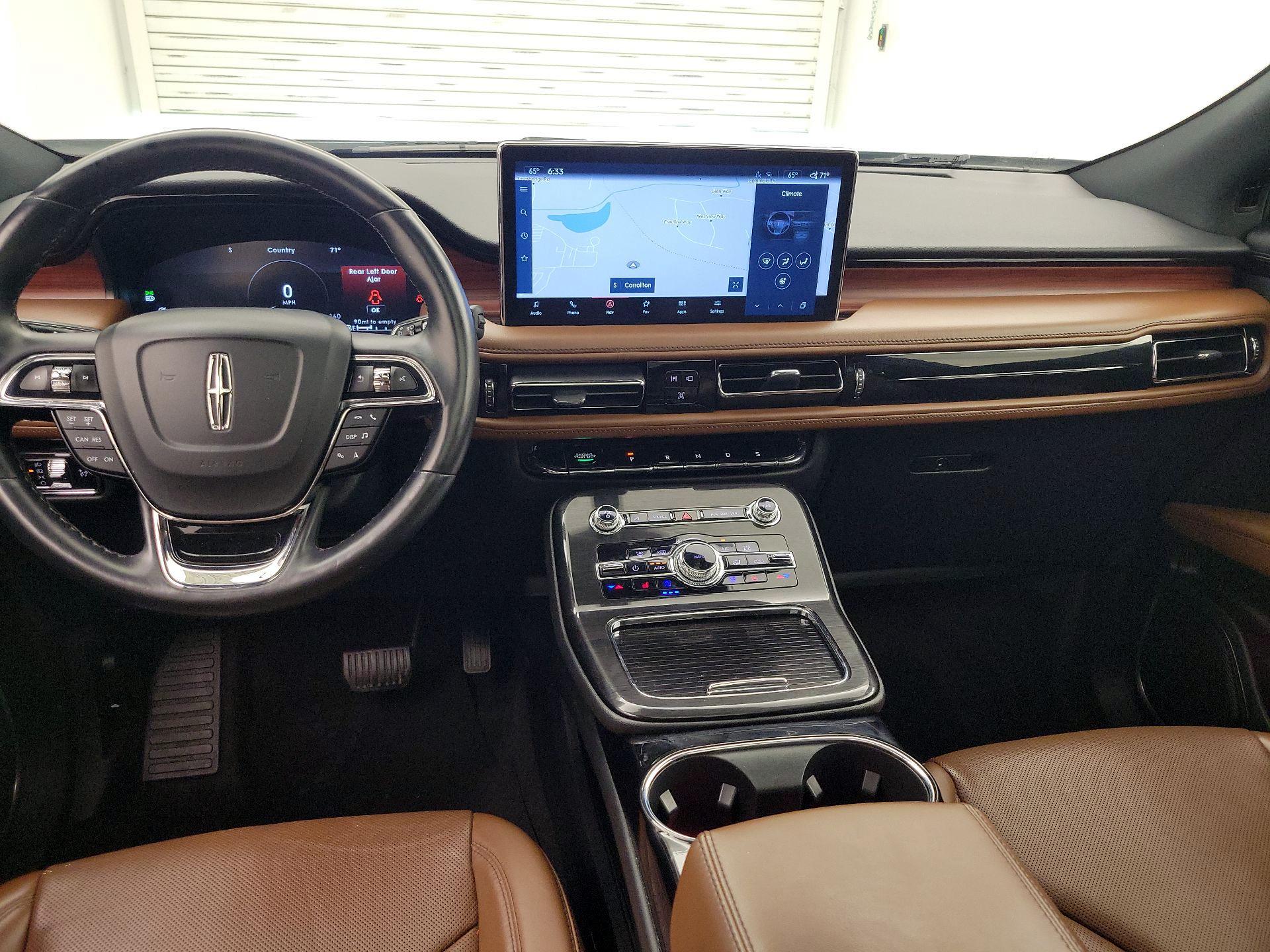 Thumbnail: 2023 Lincoln Nautilus - 9