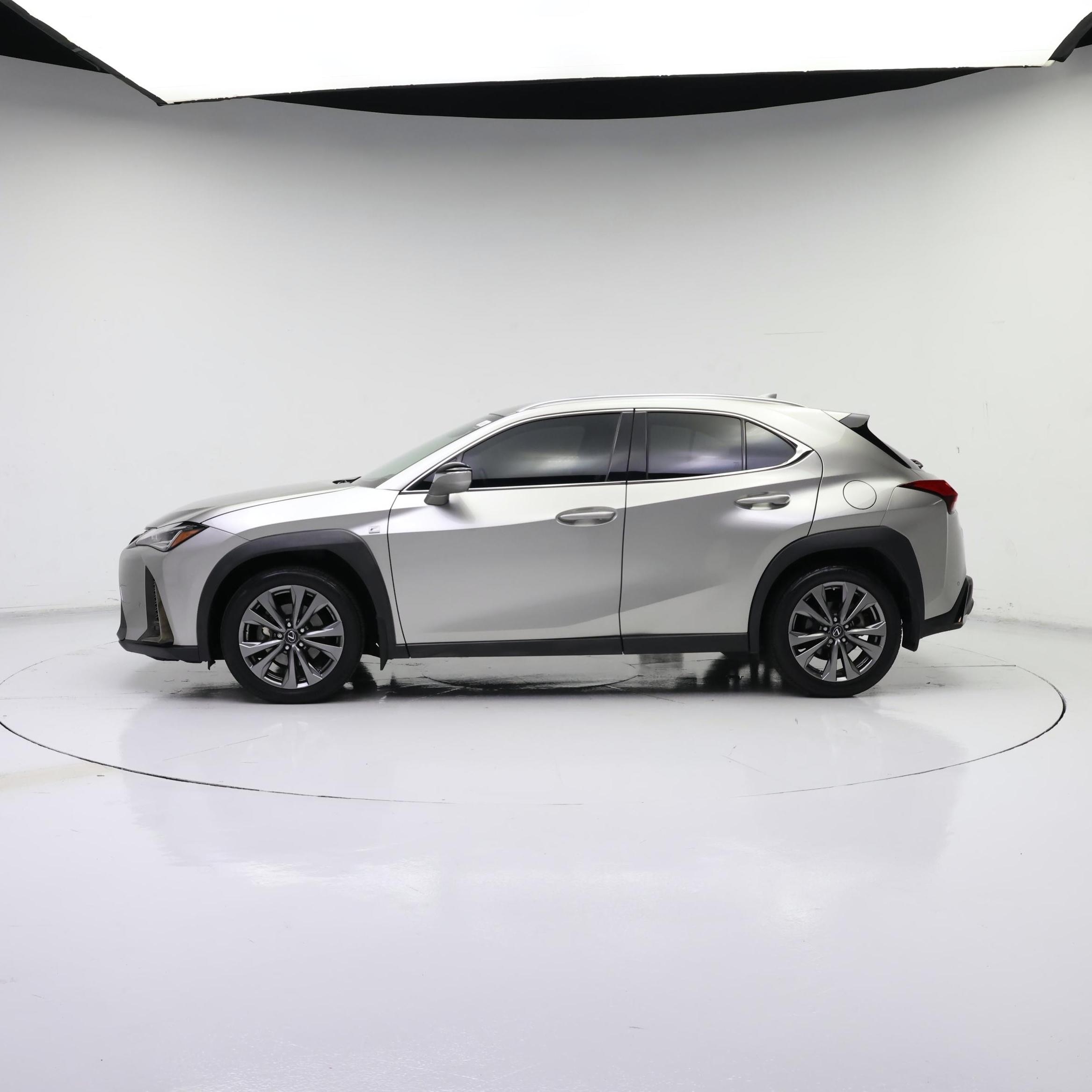 Thumbnail: 2019 Lexus UX - 3