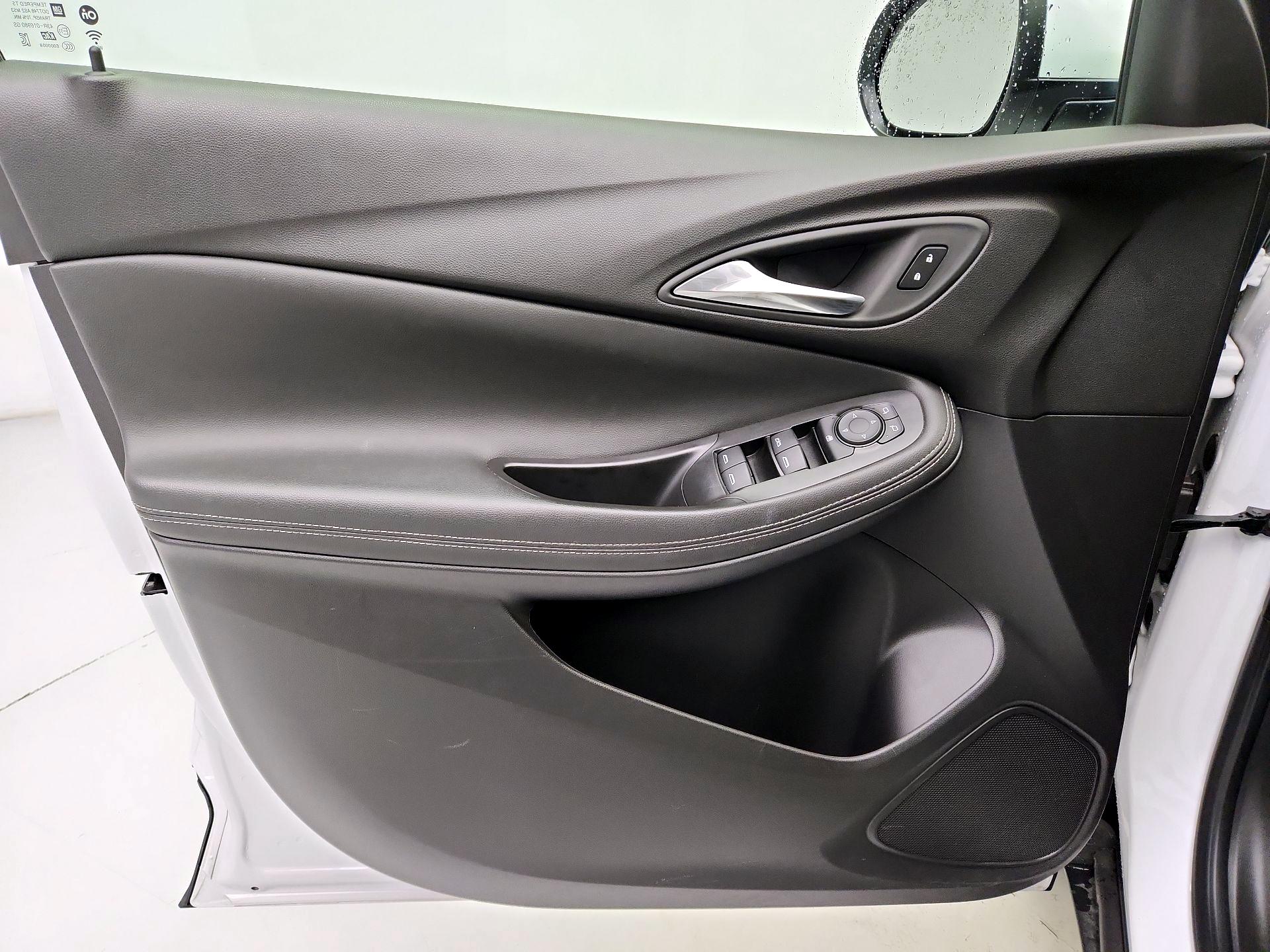 Thumbnail: 2025 Buick Encore GX - 12