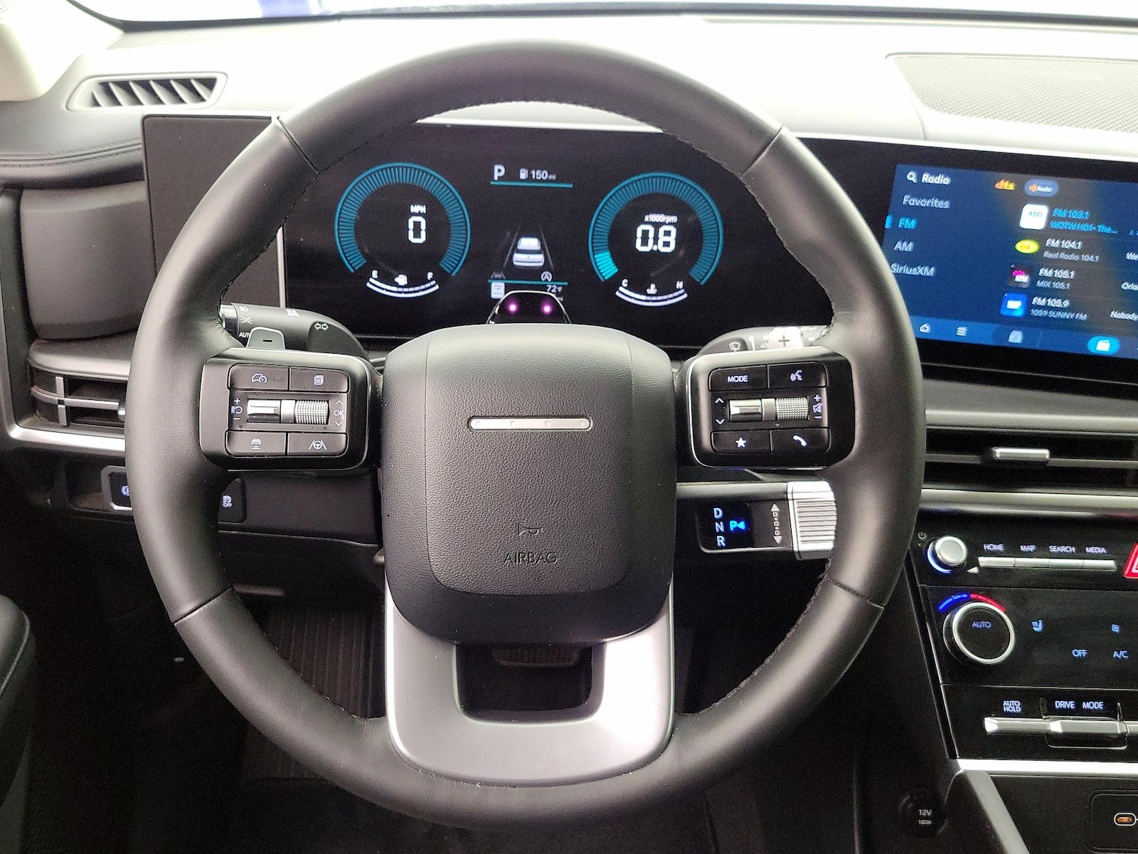 2025 Hyundai Santa Fe SEL - Photo 11