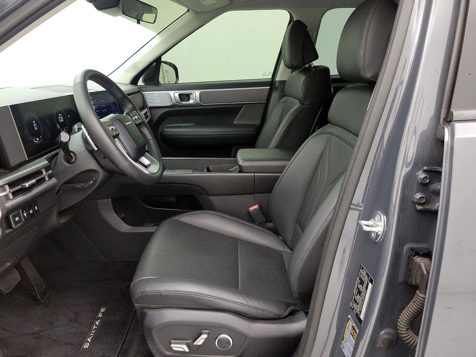 2025 Hyundai Santa Fe SEL - Photo 12