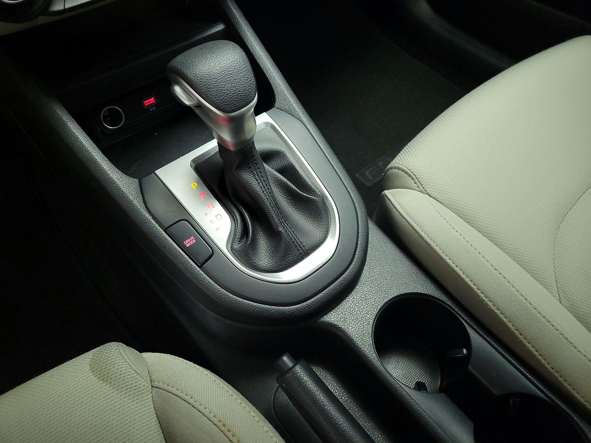Thumbnail: 2023 Kia Forte - 17