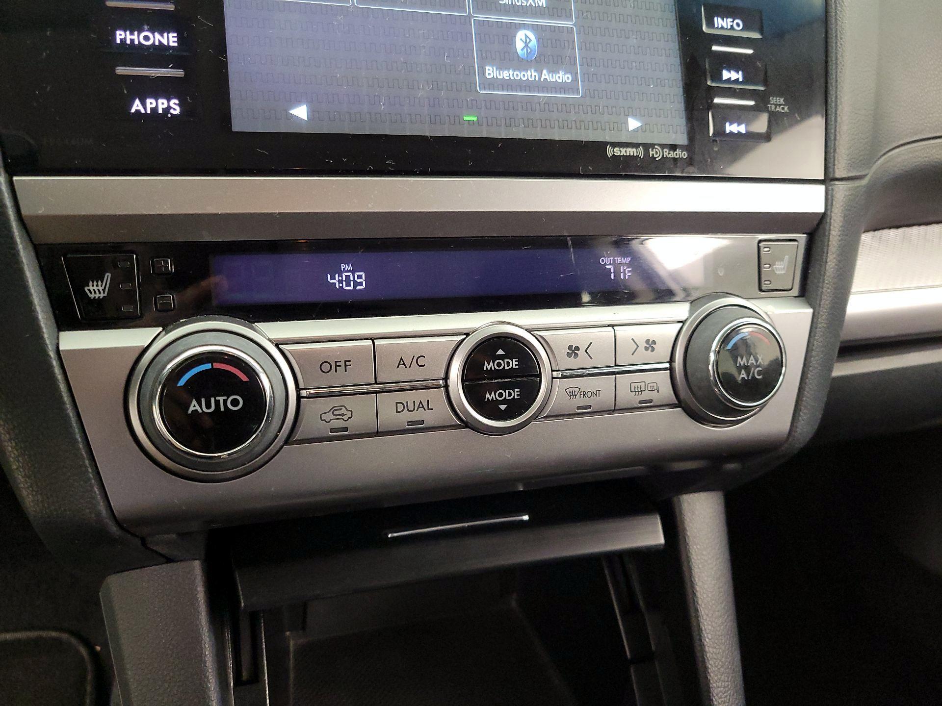 Thumbnail: 2015 Subaru Legacy - 16