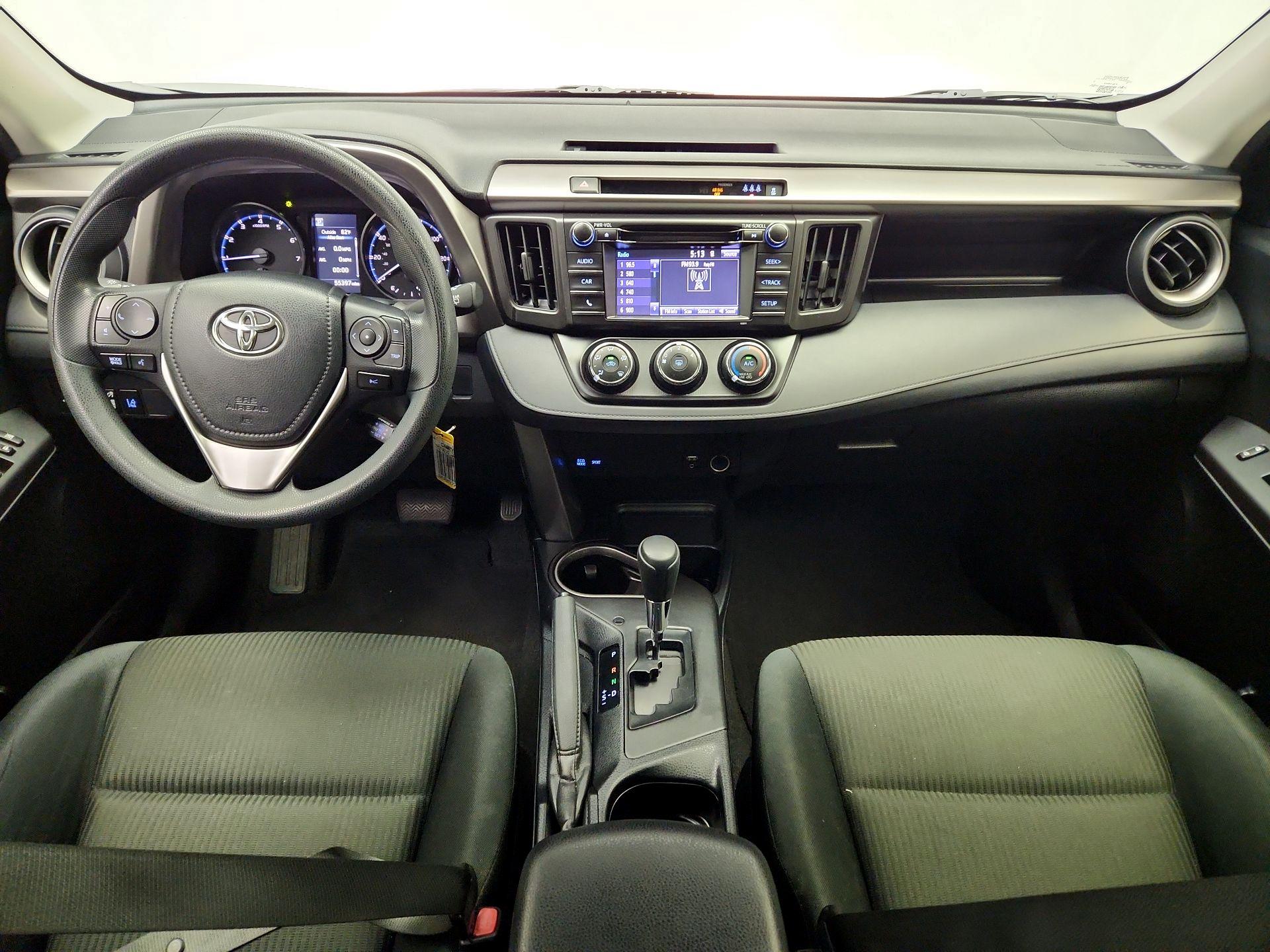 Thumbnail: 2018 Toyota RAV4 - 9