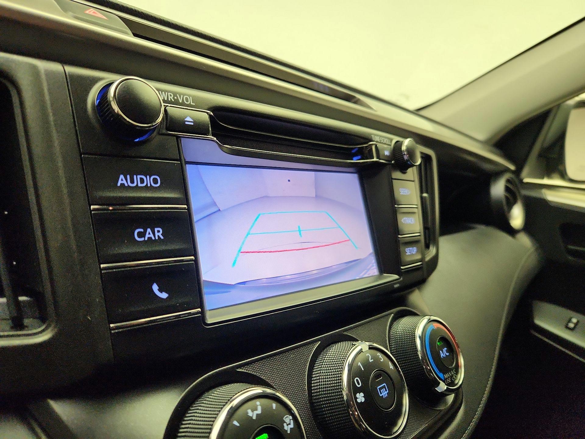 Thumbnail: 2018 Toyota RAV4 - 14