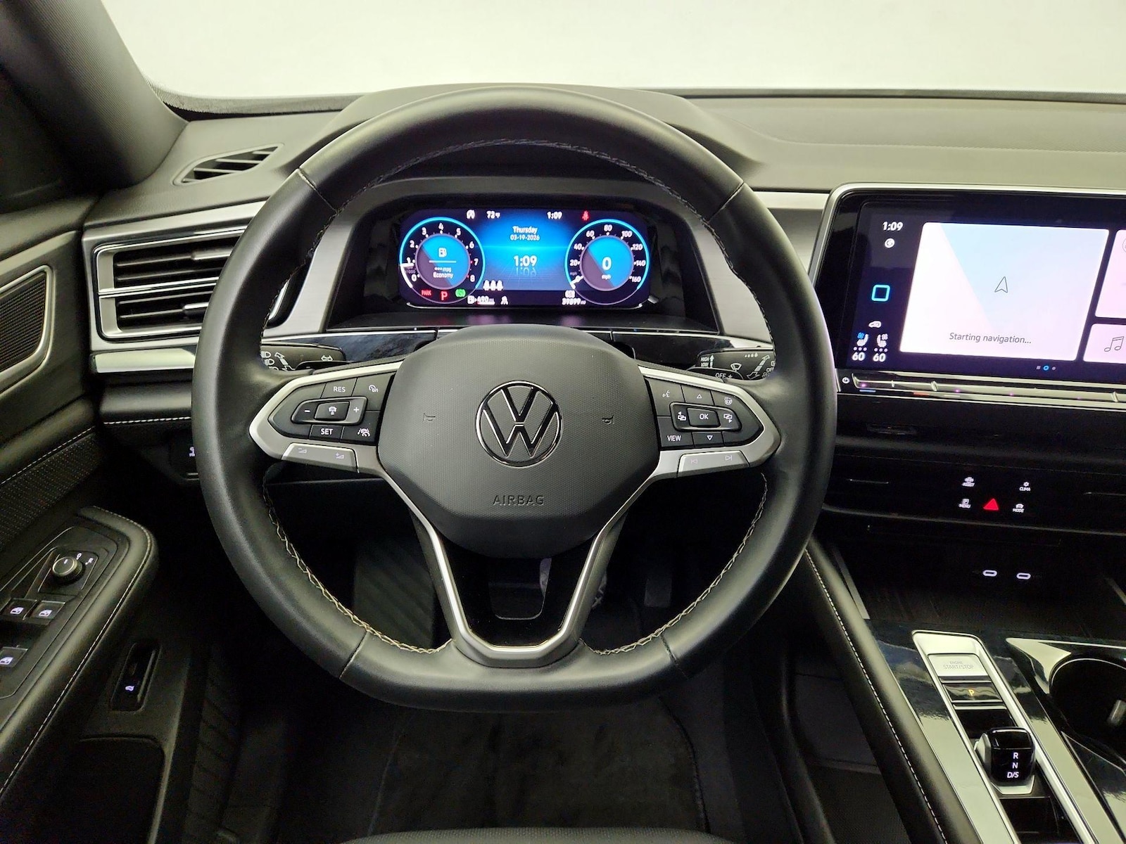 2025 Volkswagen Atlas Cross Sport SE w/Tech - Photo 11