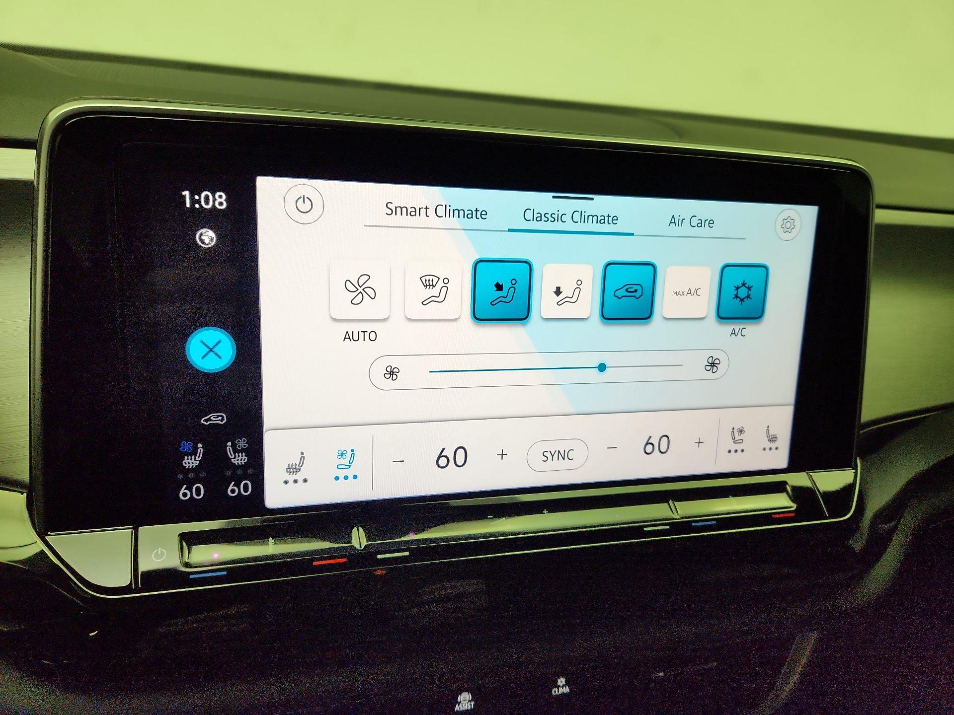 Thumbnail: 2025 Volkswagen Atlas - 16