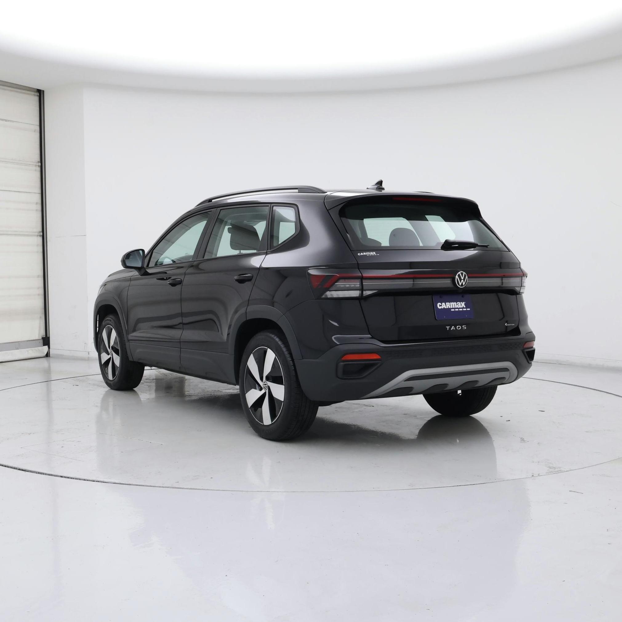 Thumbnail: 2025 Volkswagen Taos - 2