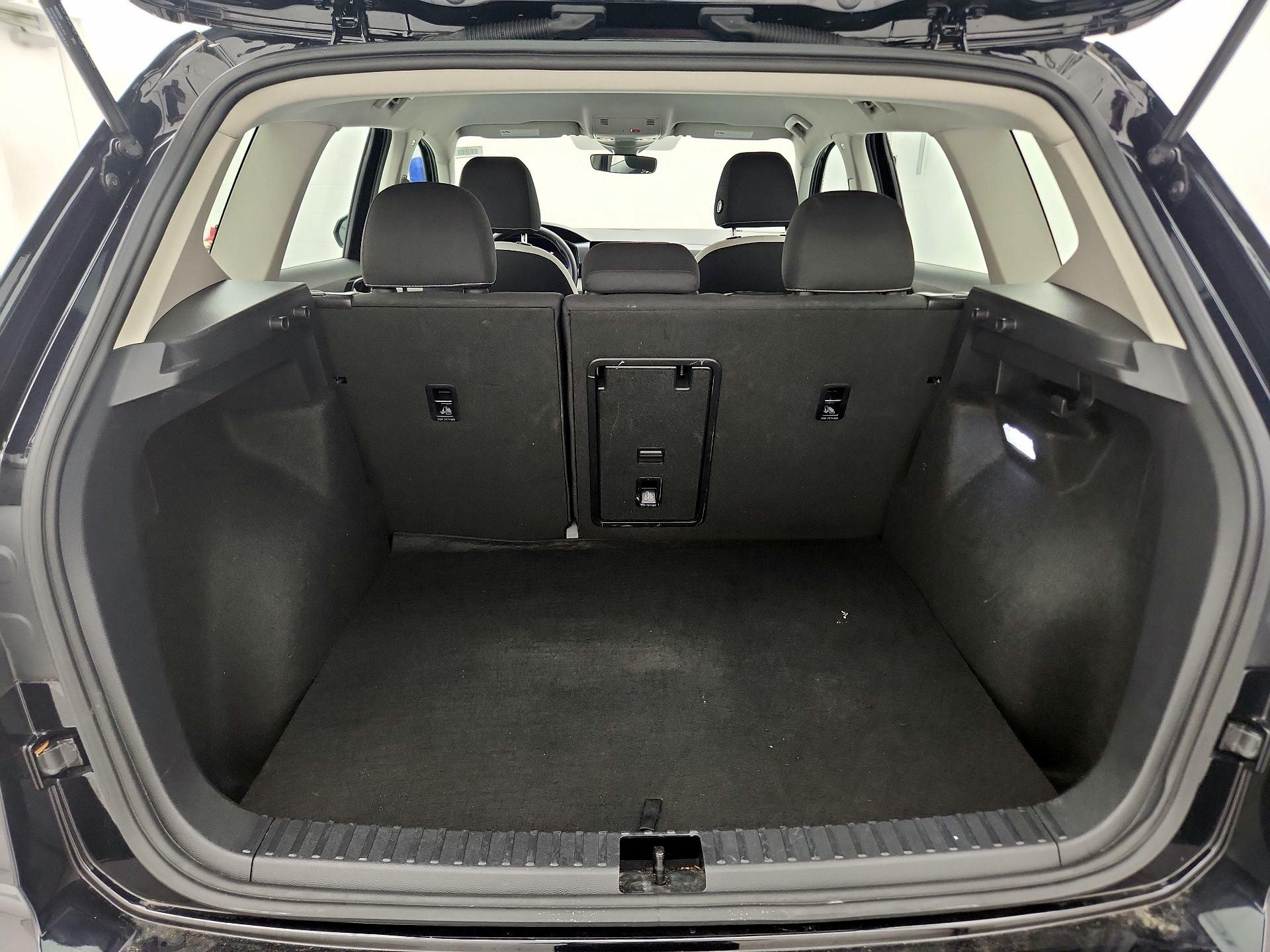 Thumbnail: 2025 Volkswagen Taos - 20