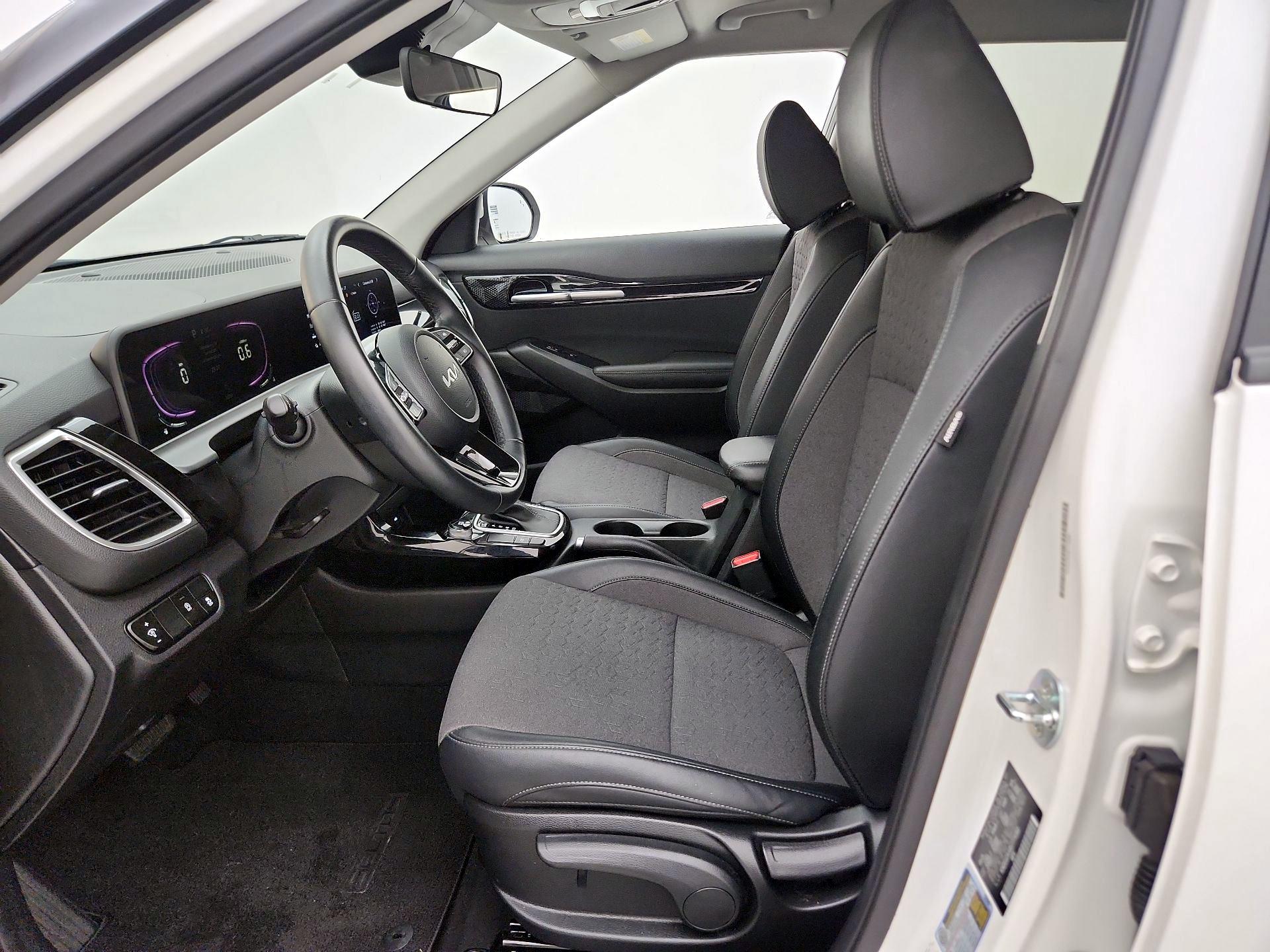 Thumbnail: 2025 Kia Seltos - 11