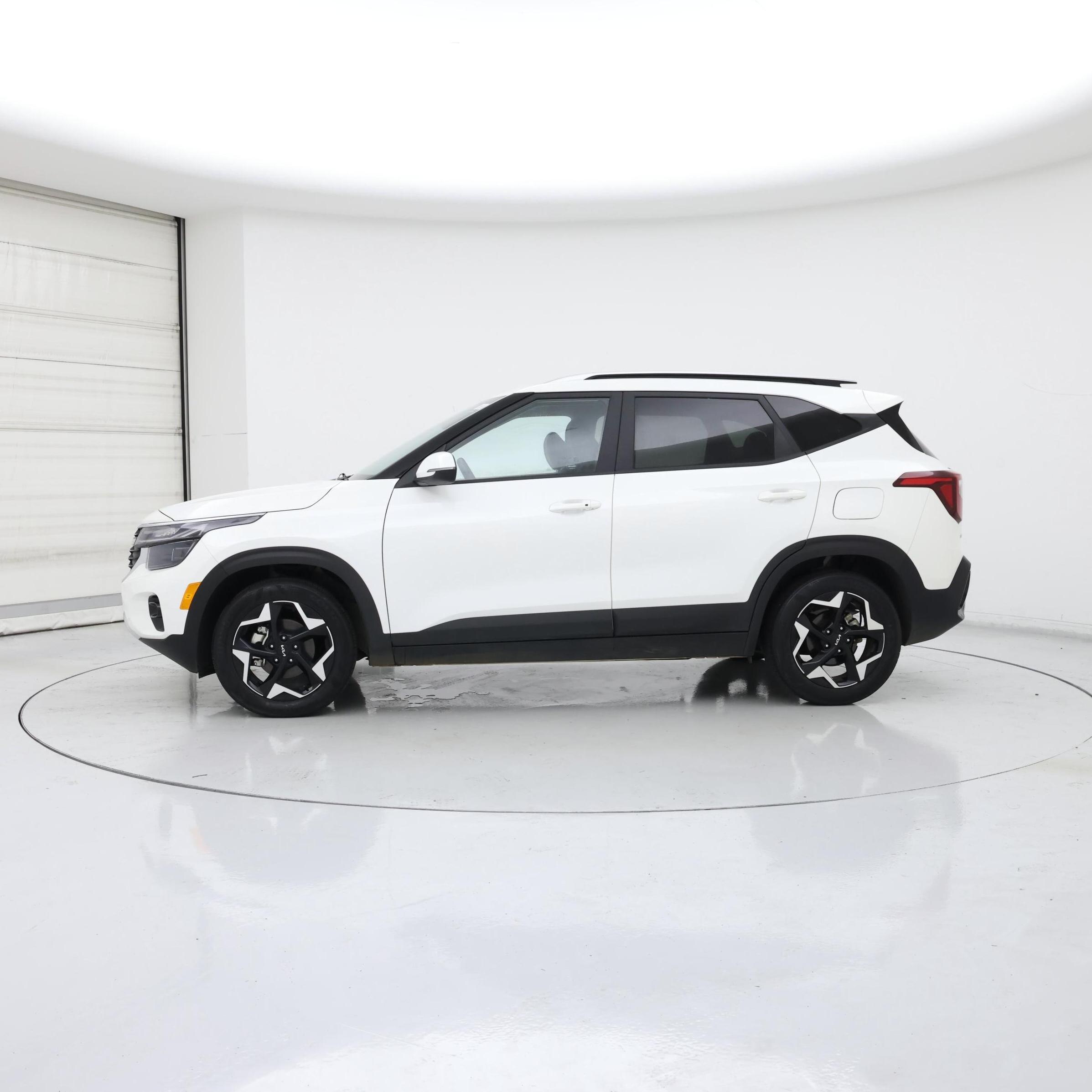 Thumbnail: 2025 Kia Seltos - 3