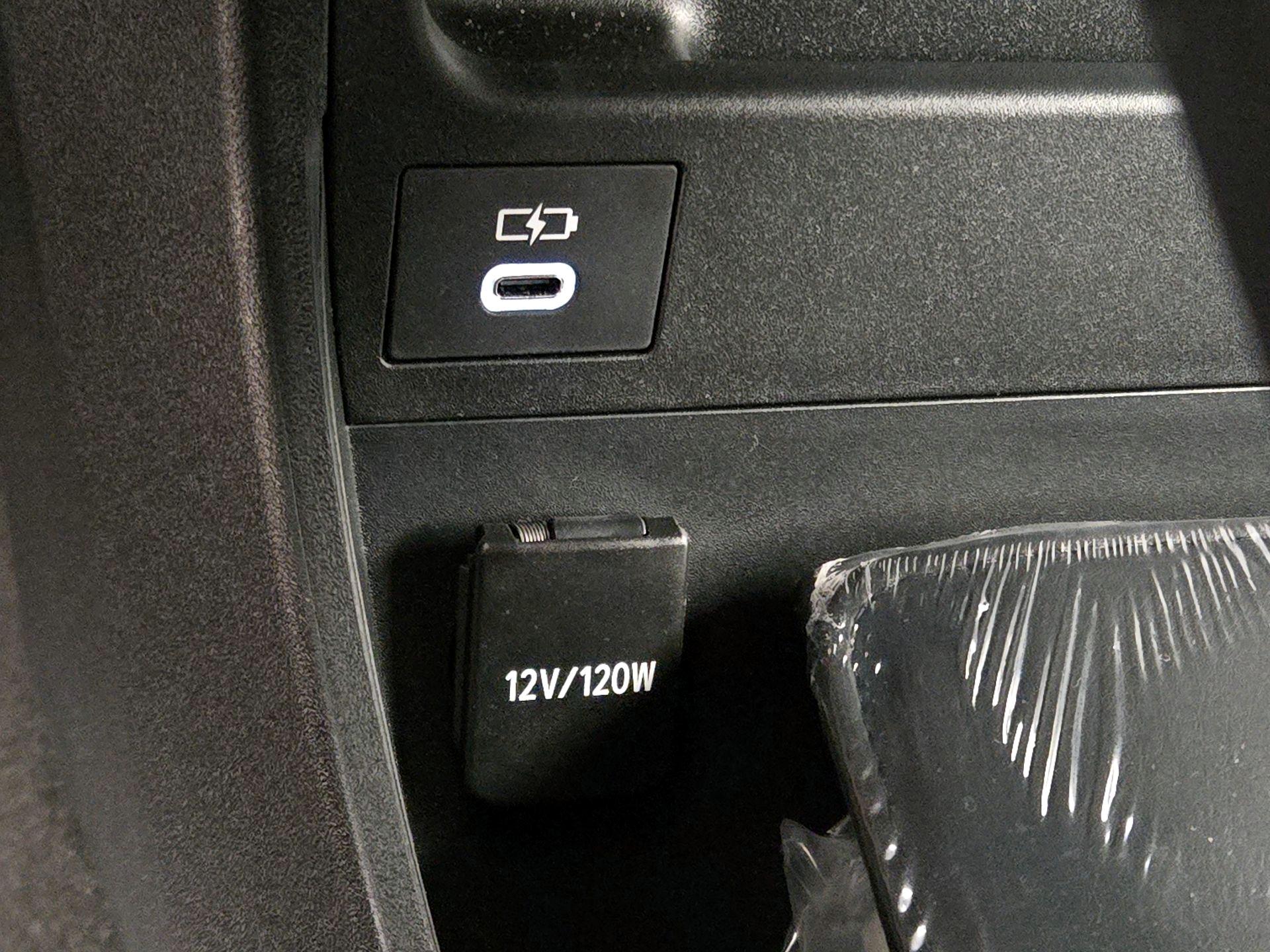 Thumbnail: 2025 Subaru Solterra - 18