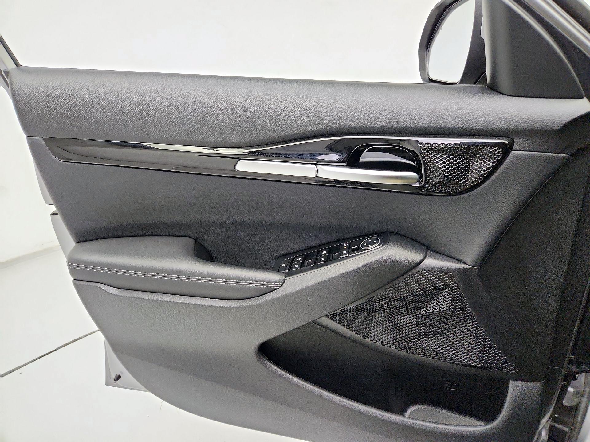 Thumbnail: 2025 Kia Seltos - 12