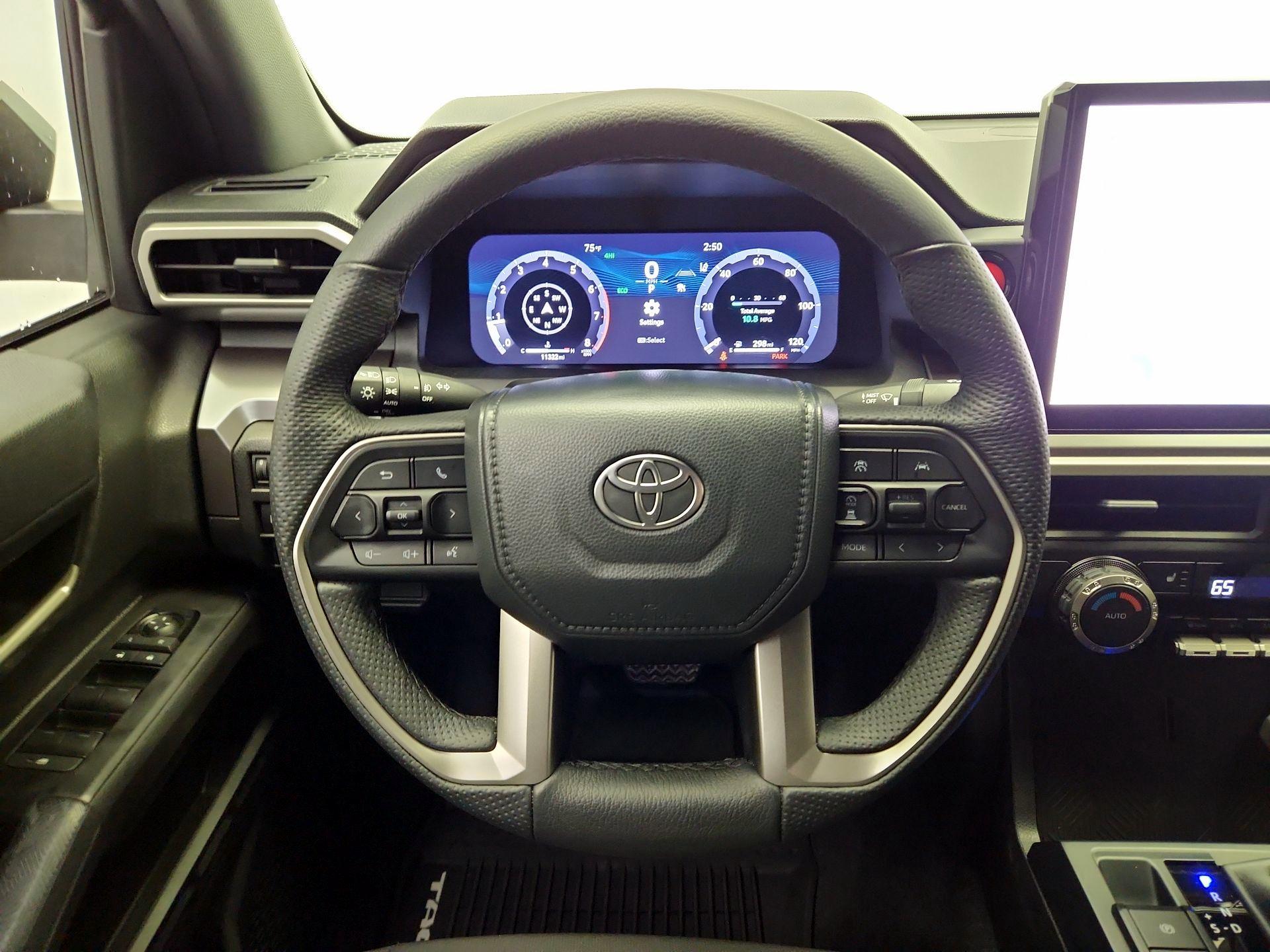 Thumbnail: 2025 Toyota Tacoma - 10