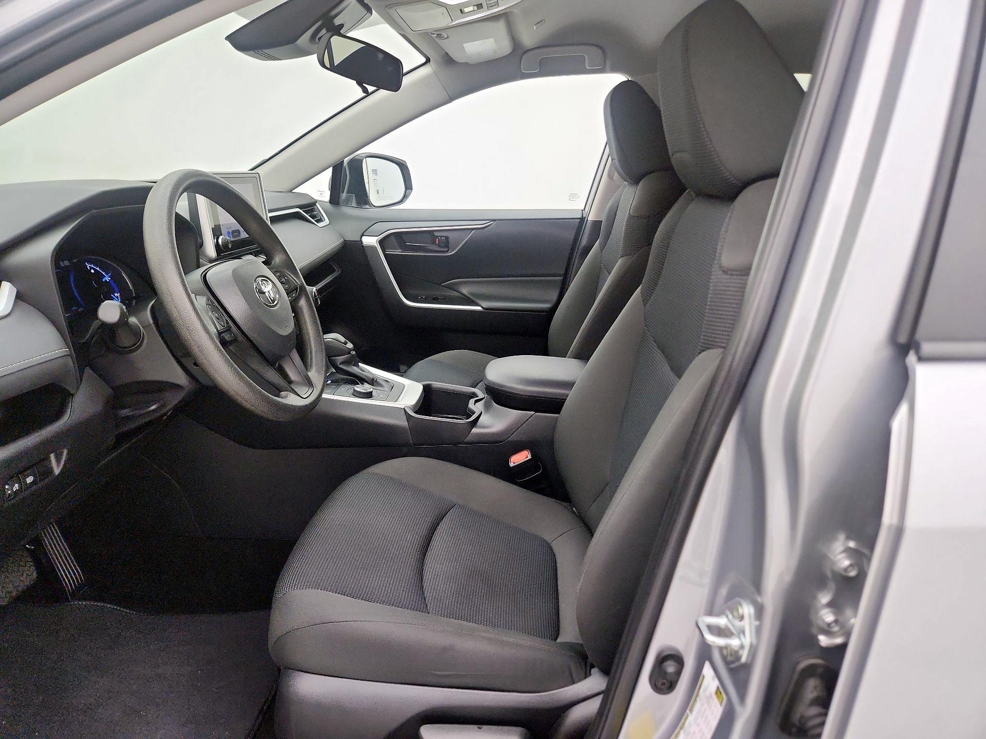 Thumbnail: 2025 Toyota RAV4 - 11