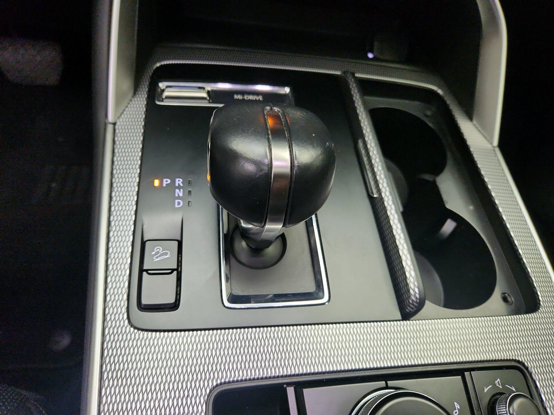 Thumbnail: 2025 Mazda CX-70 - 18