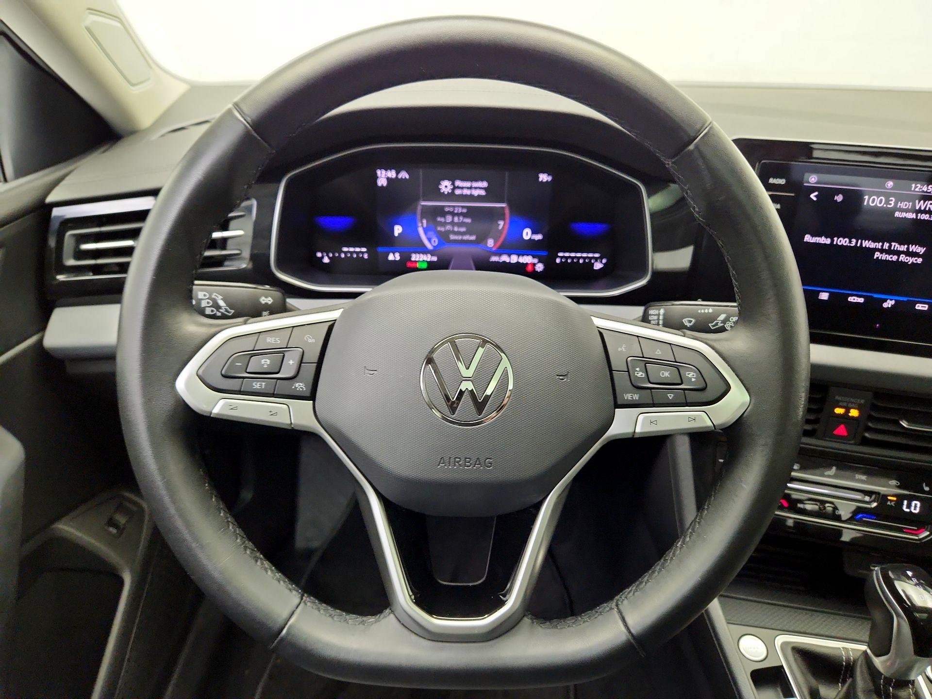 Thumbnail: 2025 Volkswagen Jetta - 10