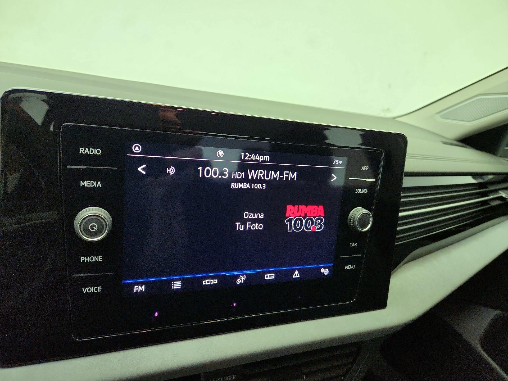 Thumbnail: 2025 Volkswagen Jetta - 15