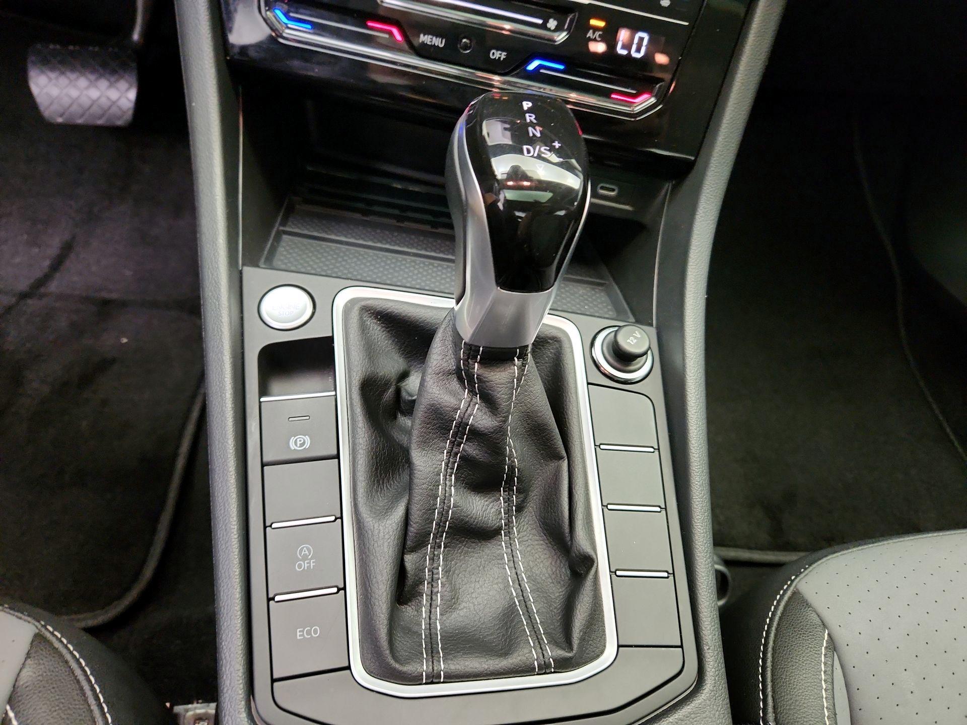 Thumbnail: 2025 Volkswagen Jetta - 17