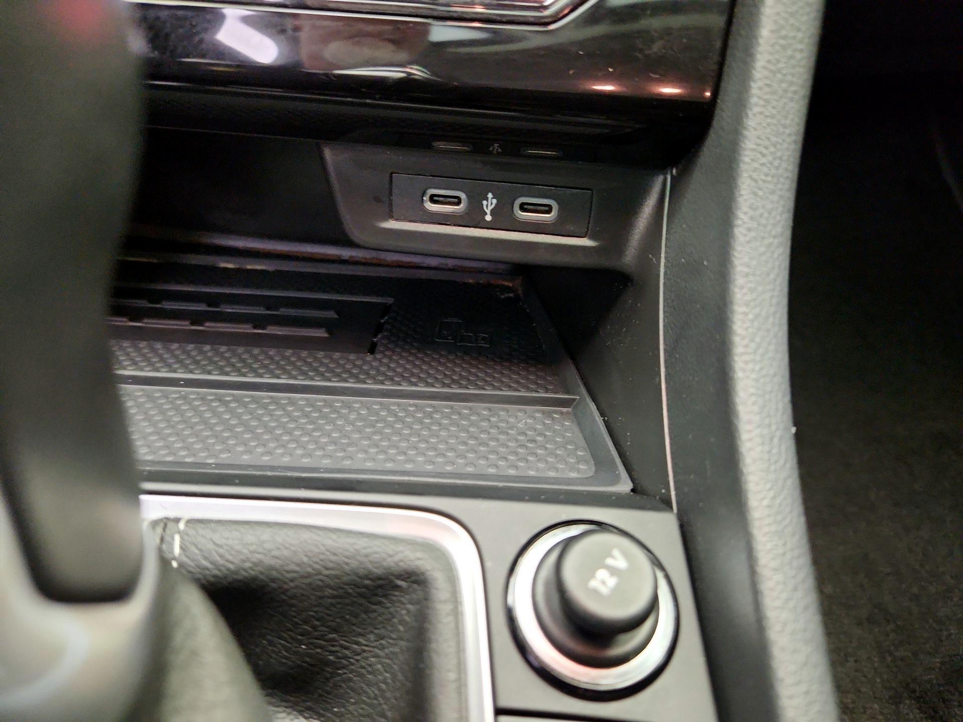 Thumbnail: 2025 Volkswagen Jetta - 18