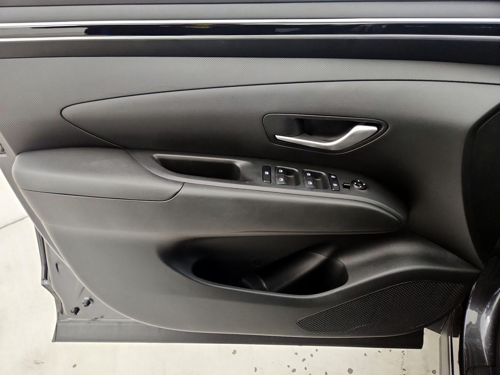 Thumbnail: 2023 Hyundai Tucson - 12