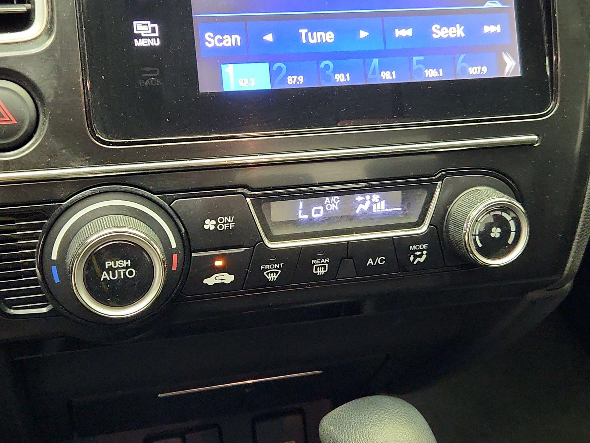 Thumbnail: 2015 Honda Civic - 16