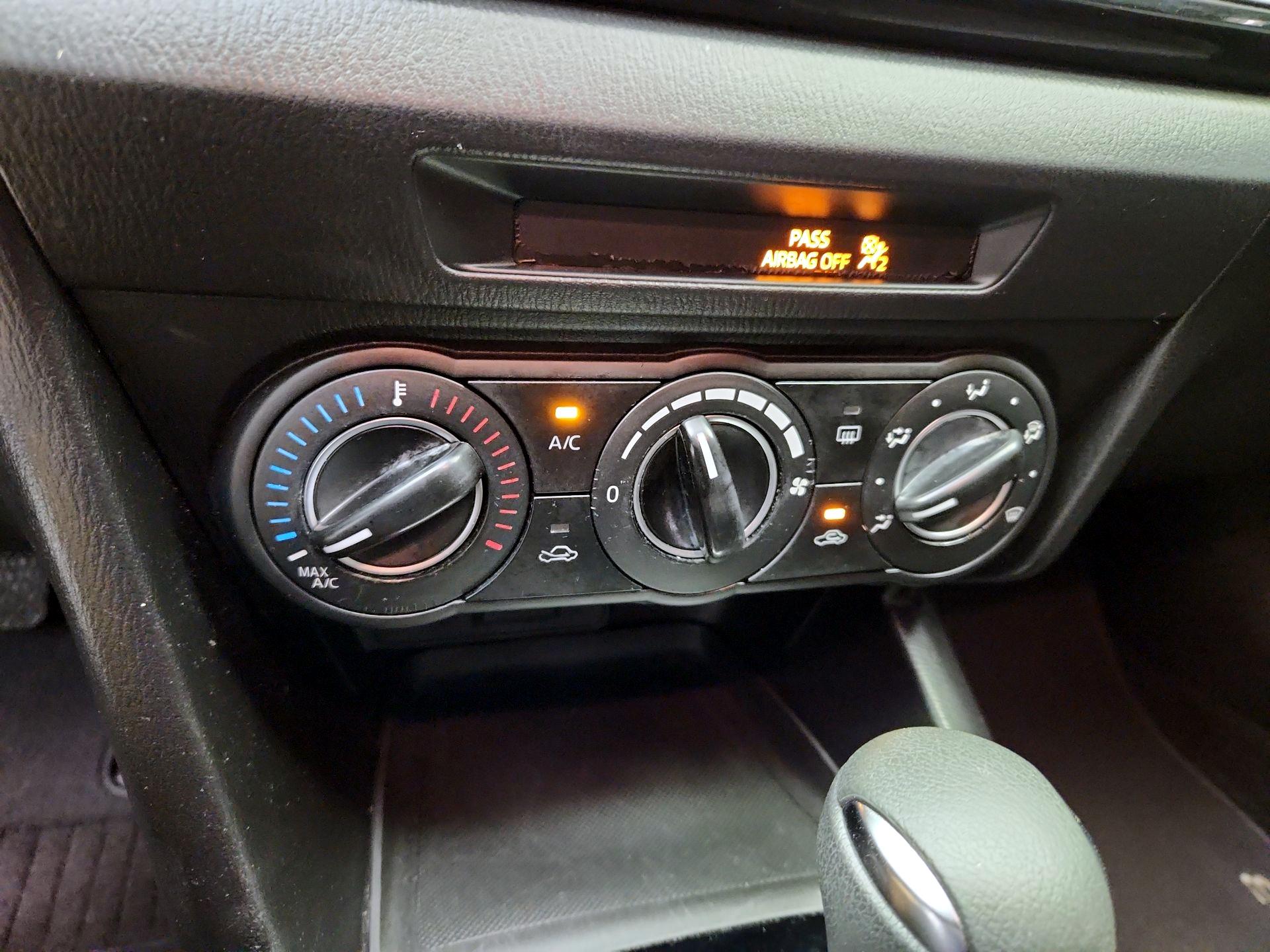 Thumbnail: 2016 Mazda Mazda3 - 16