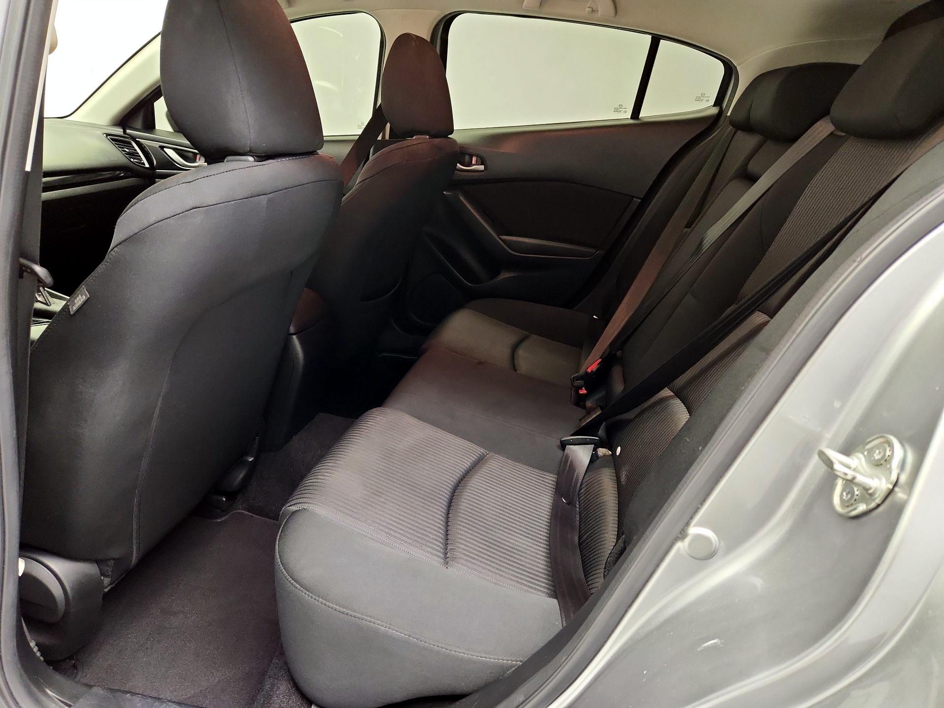 Thumbnail: 2016 Mazda Mazda3 - 19