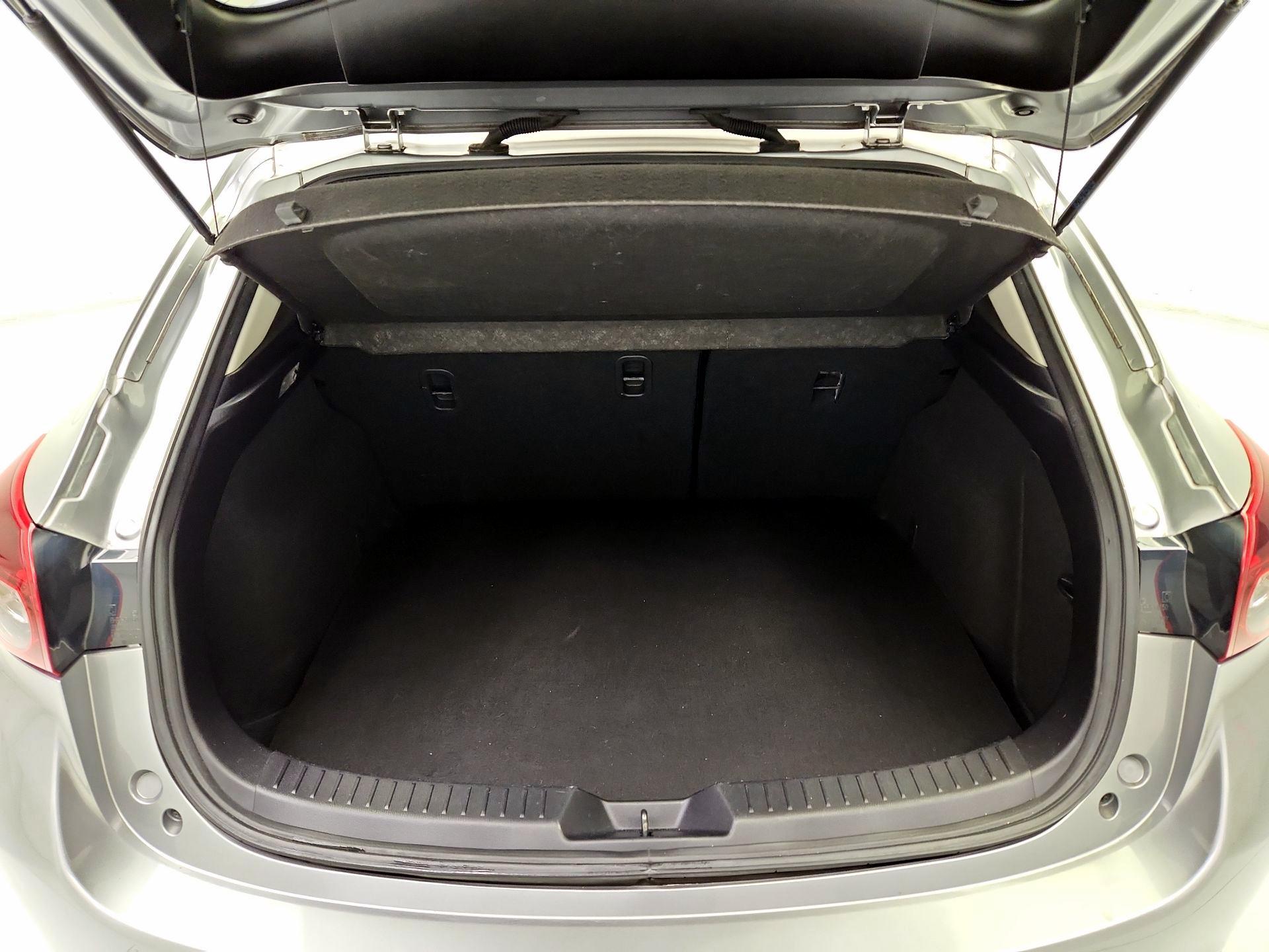 Thumbnail: 2016 Mazda Mazda3 - 20