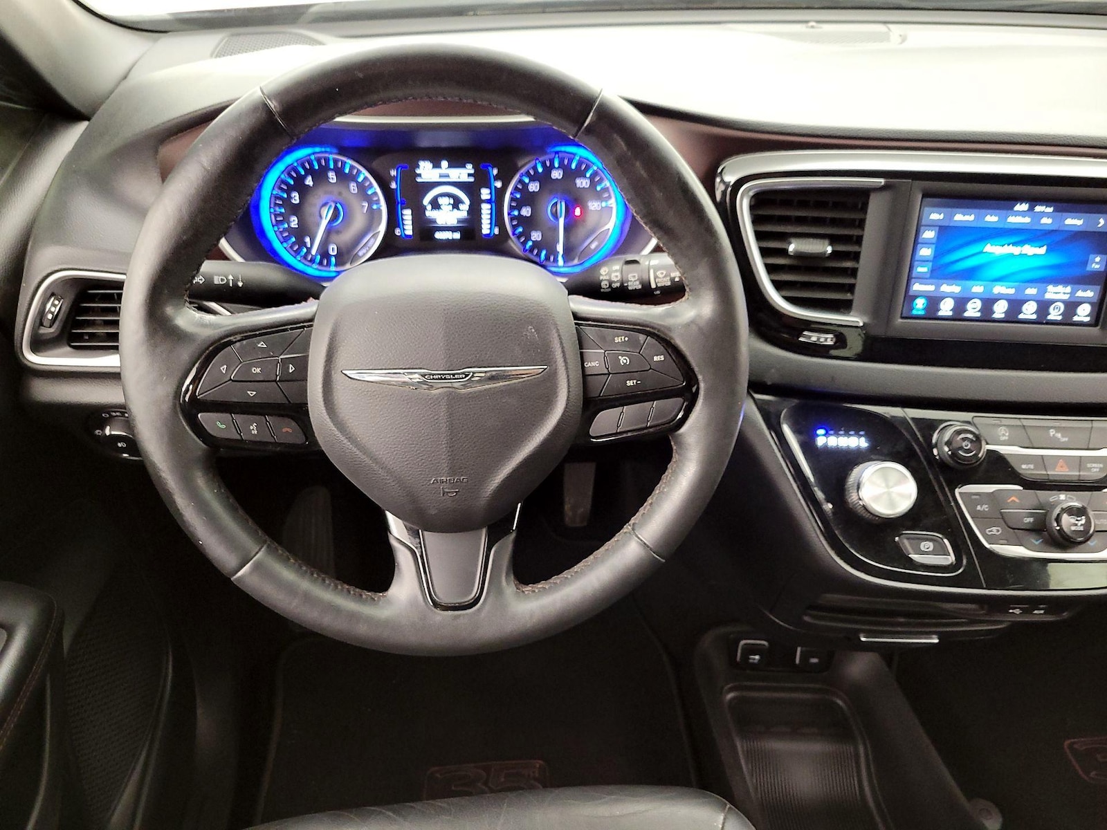 2020 Chrysler Pacifica Touring L - Photo 11