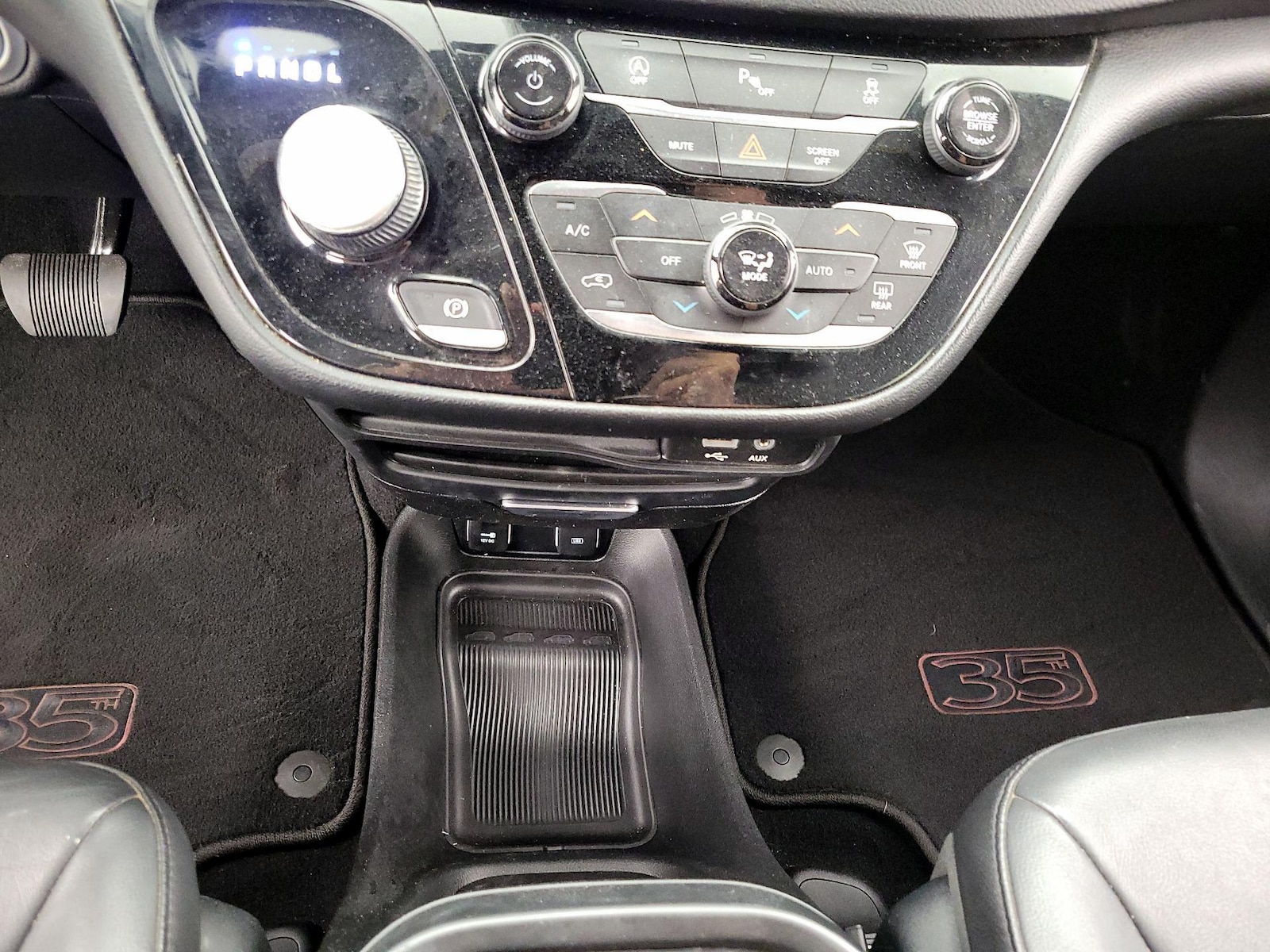 2020 Chrysler Pacifica Touring L - Photo 18