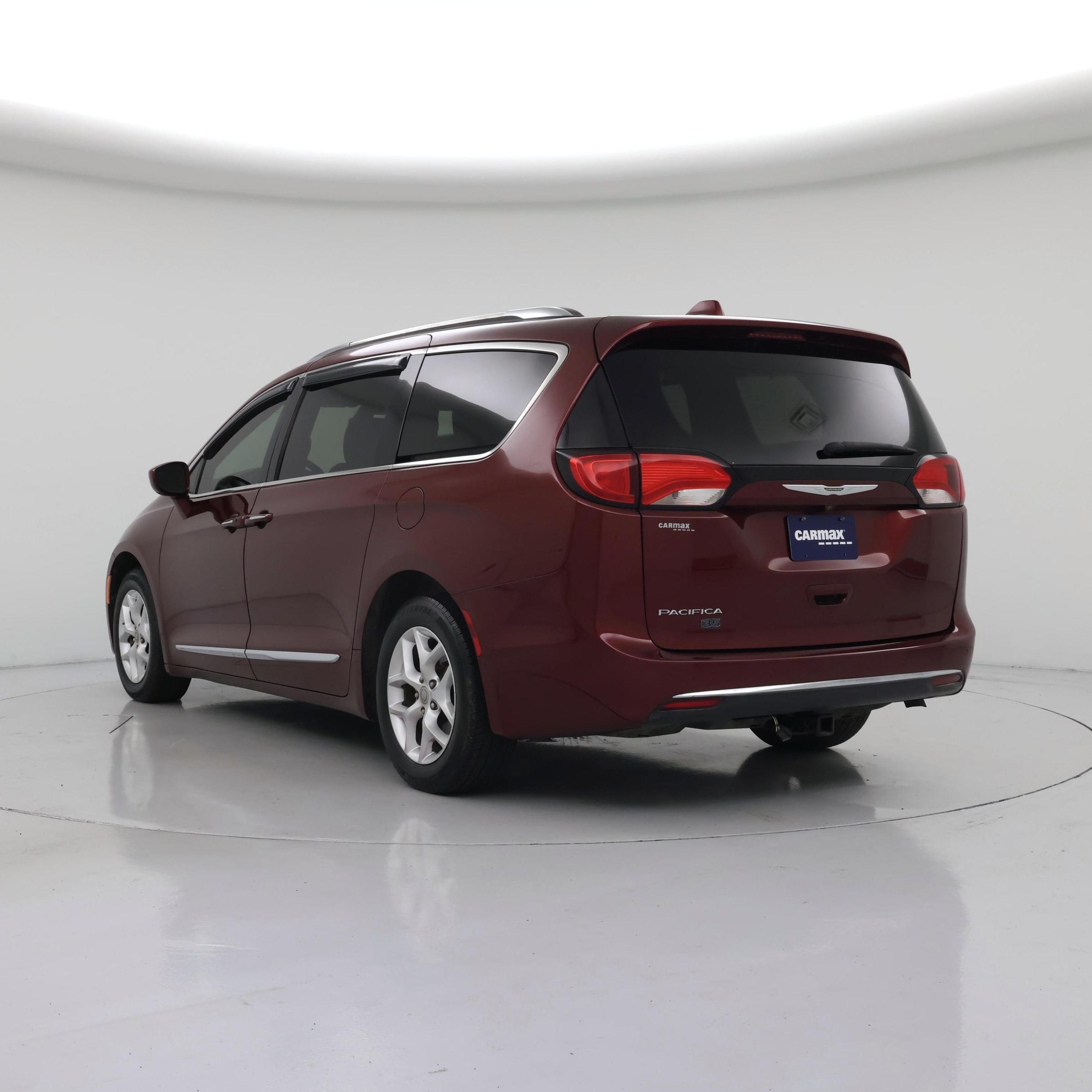 Thumbnail: 2020 Chrysler Pacifica - 2