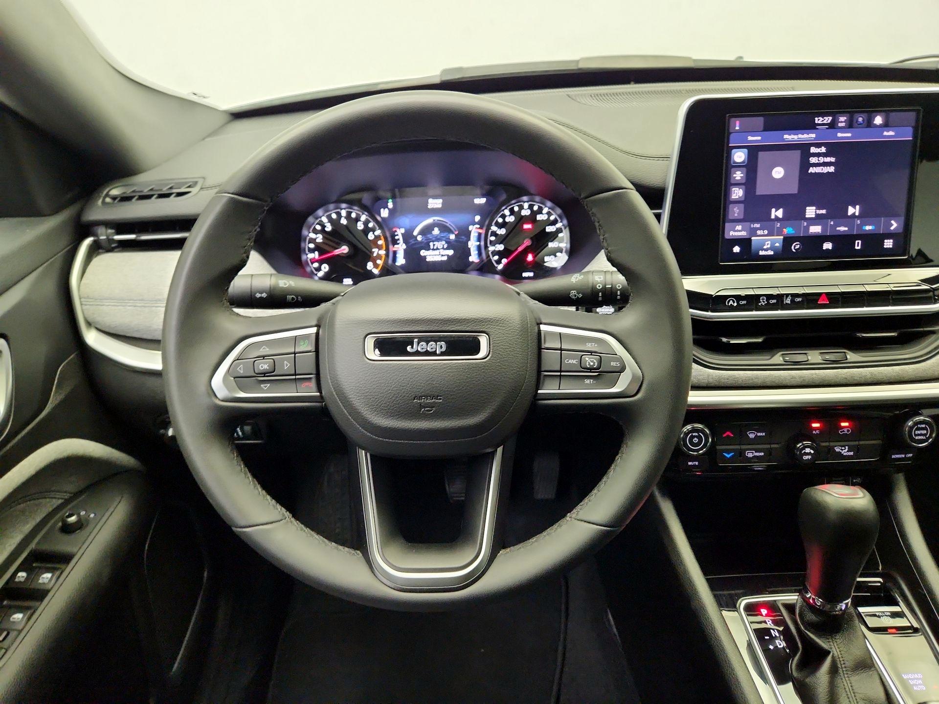 Thumbnail: 2025 Jeep Compass - 10