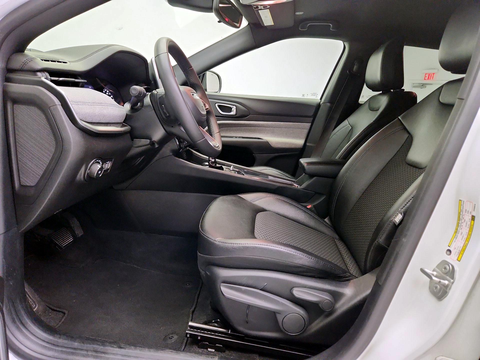 Thumbnail: 2025 Jeep Compass - 11