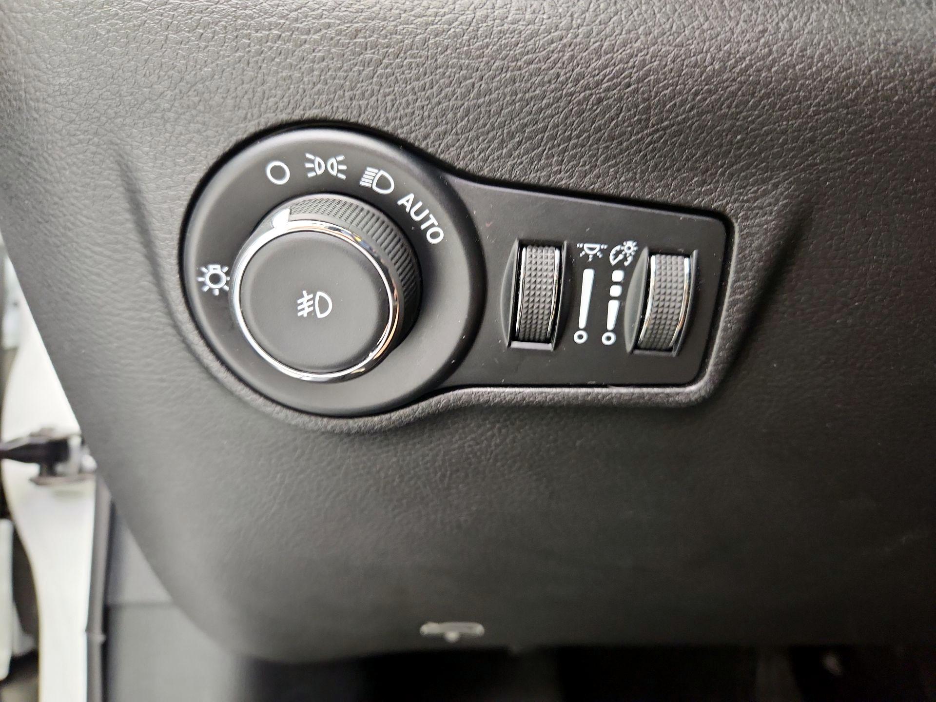 Thumbnail: 2025 Jeep Compass - 13