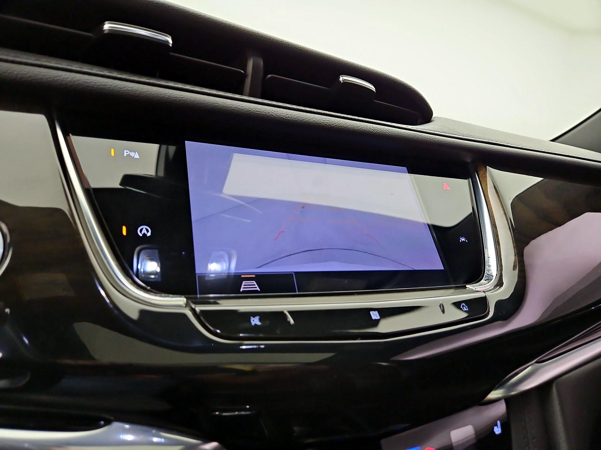 Thumbnail: 2021 Cadillac XT6 - 14