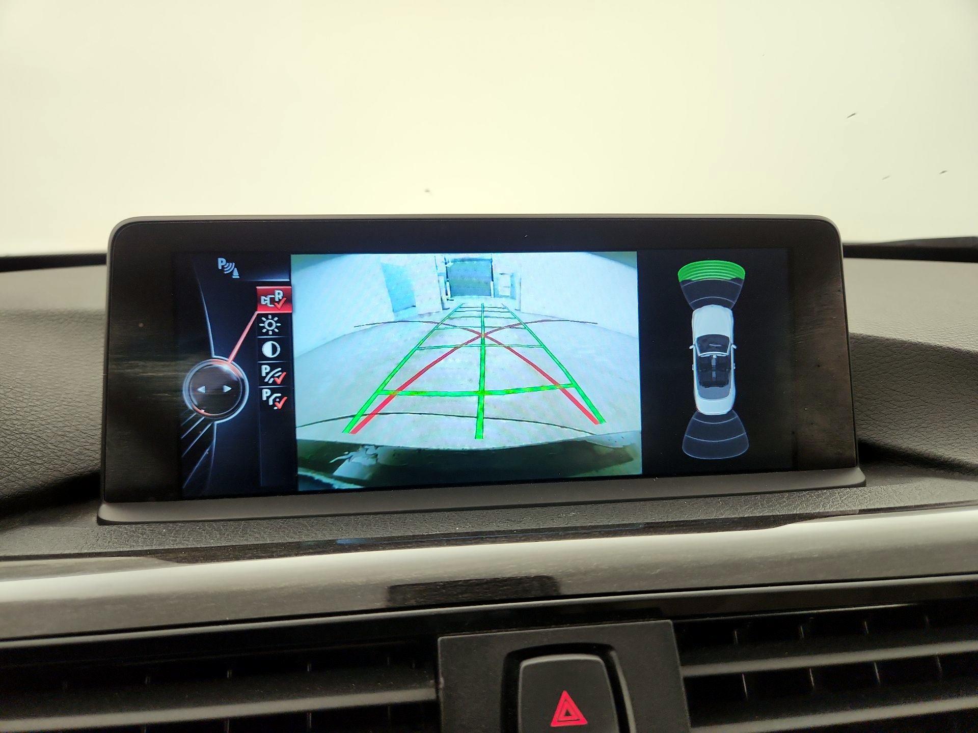 Thumbnail: 2015 BMW 4 Series - 15