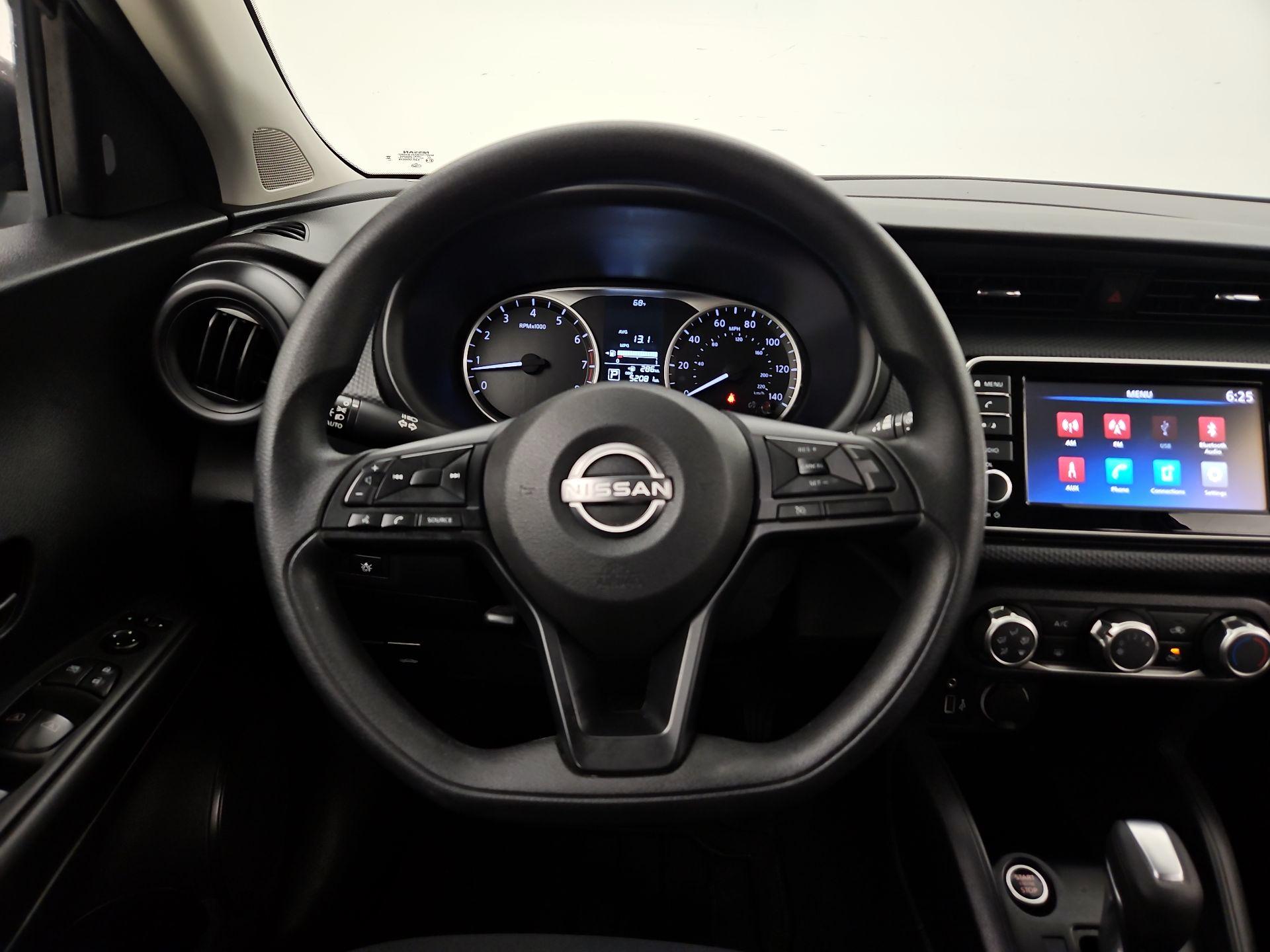 Thumbnail: 2023 Nissan Kicks - 10