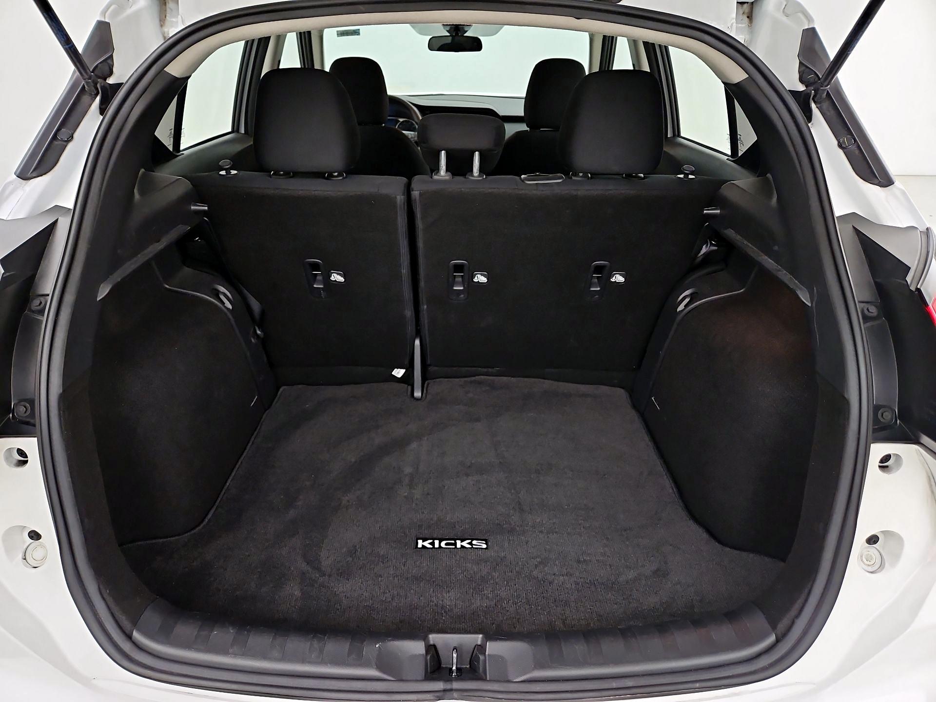 Thumbnail: 2023 Nissan Kicks - 20