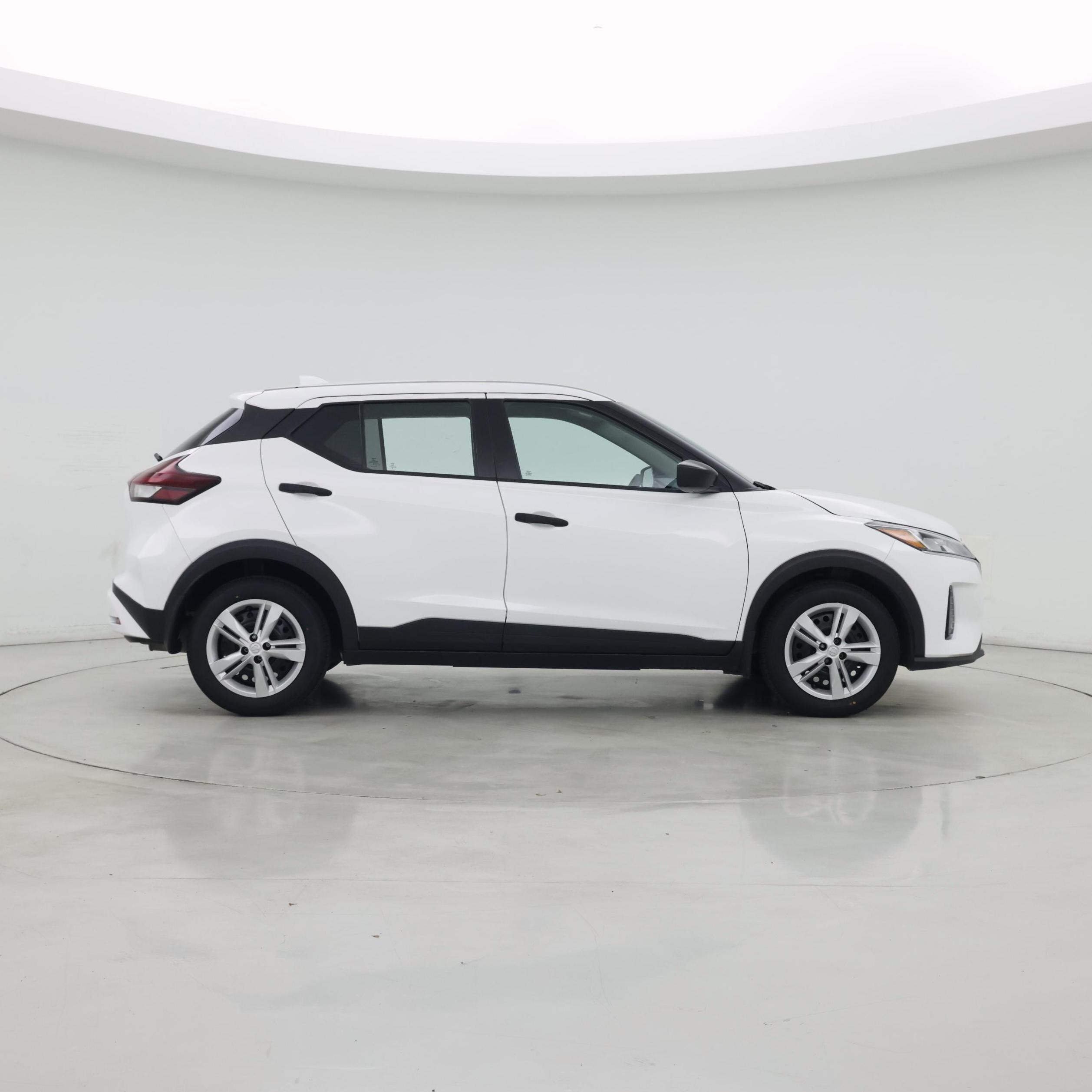 Thumbnail: 2023 Nissan Kicks - 7