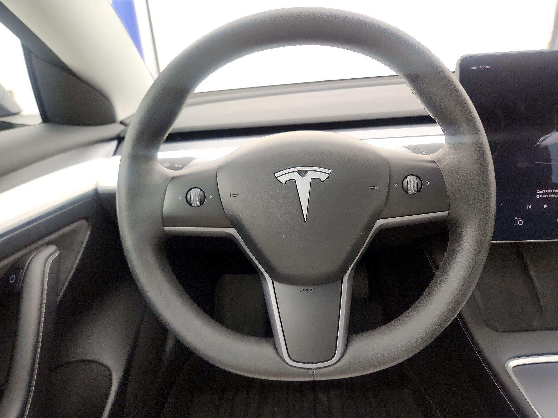 Thumbnail: 2023 Tesla Model 3 - 10