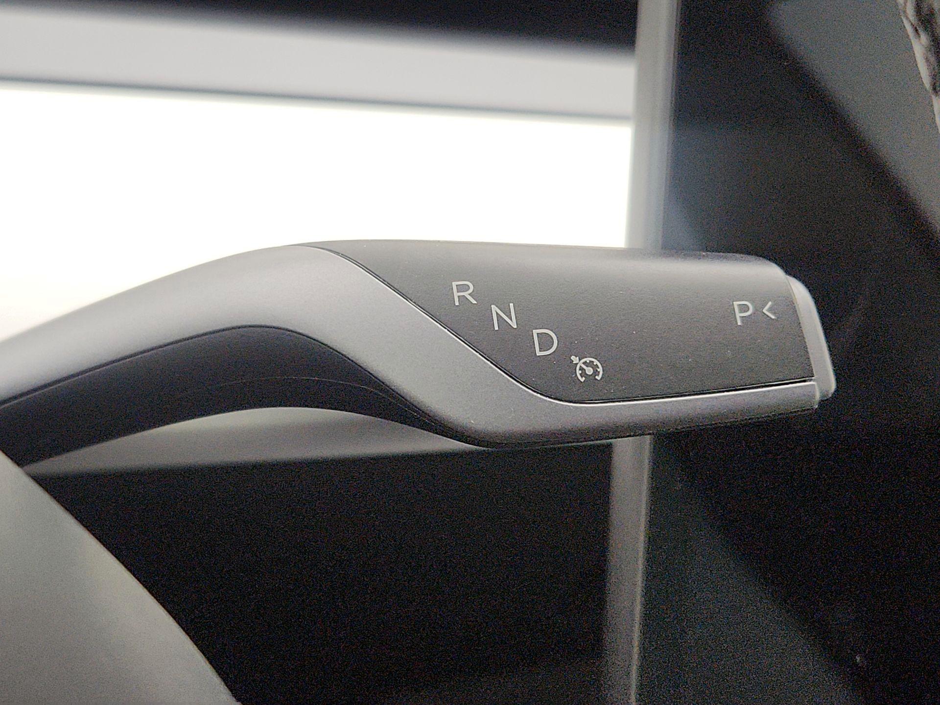 Thumbnail: 2023 Tesla Model 3 - 17