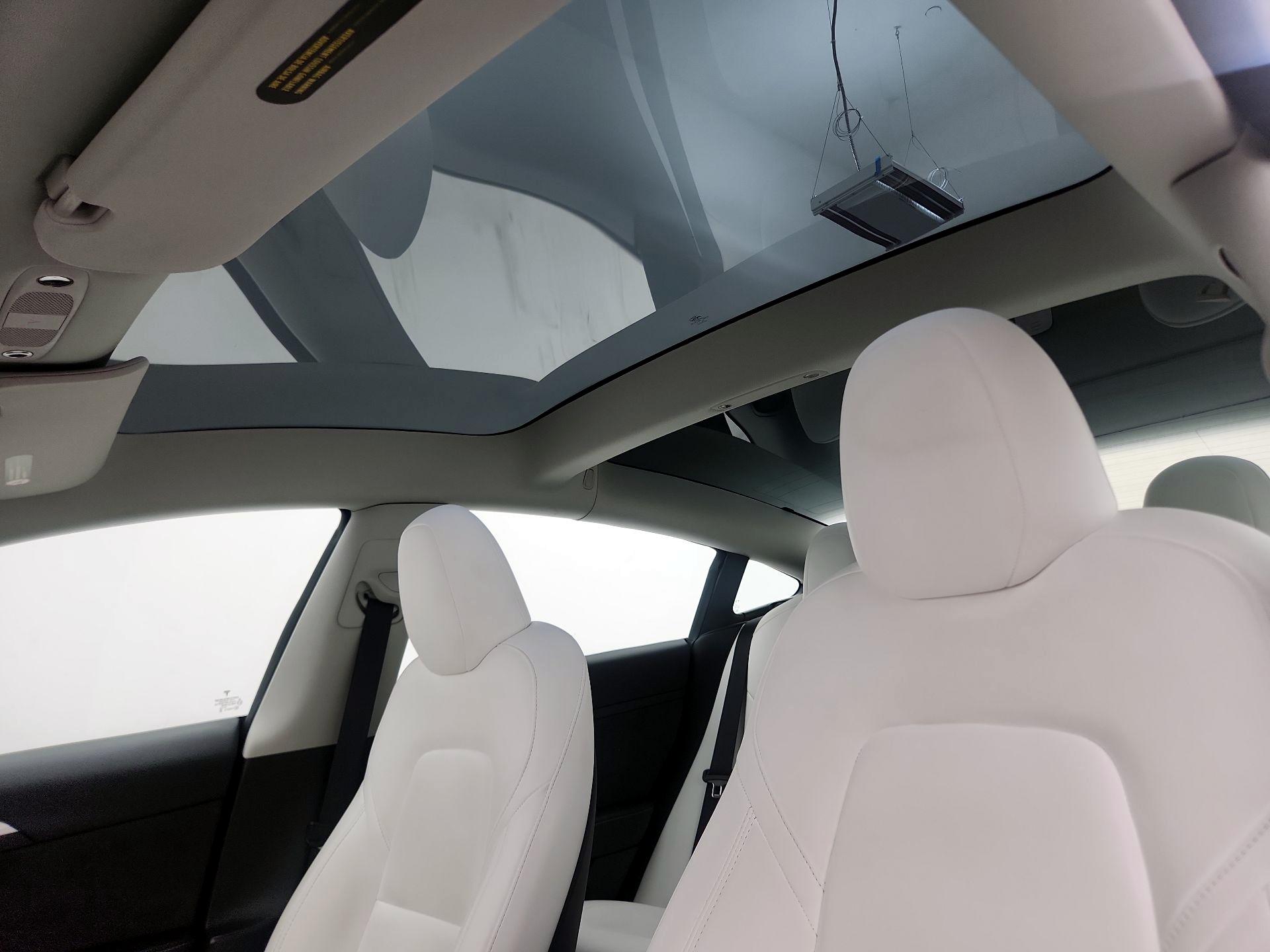 Thumbnail: 2023 Tesla Model 3 - 19