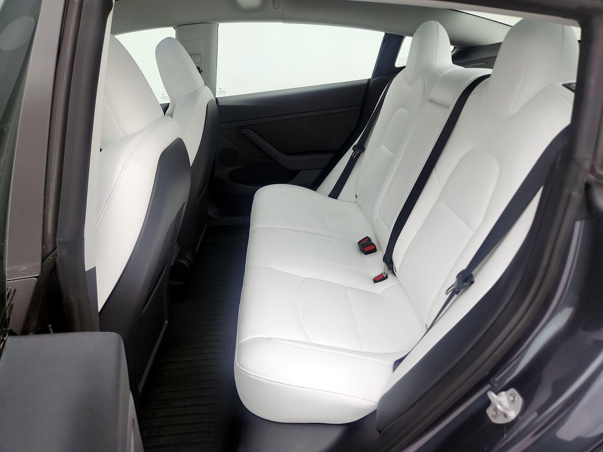 Thumbnail: 2023 Tesla Model 3 - 20