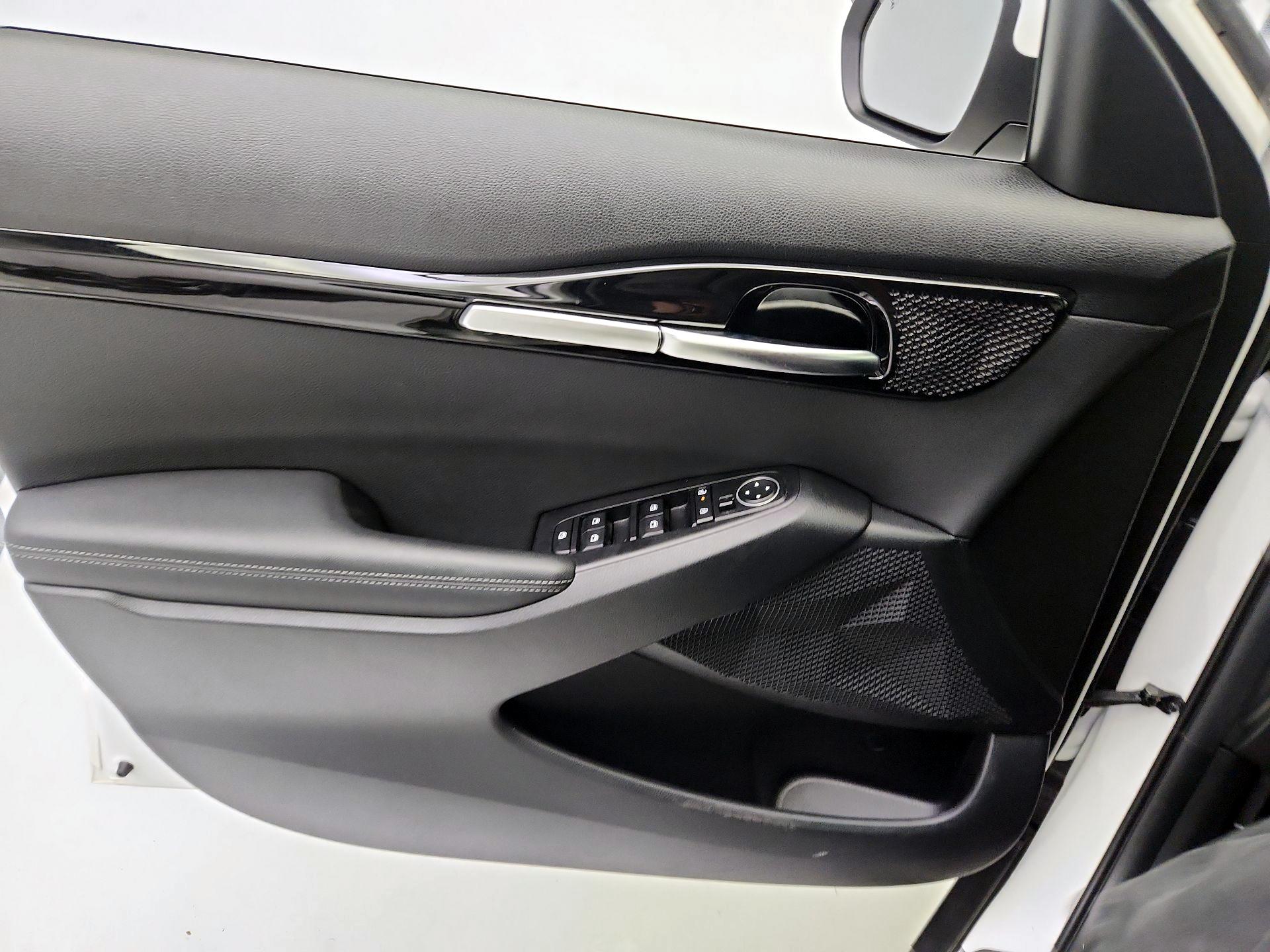 Thumbnail: 2025 Kia Seltos - 12