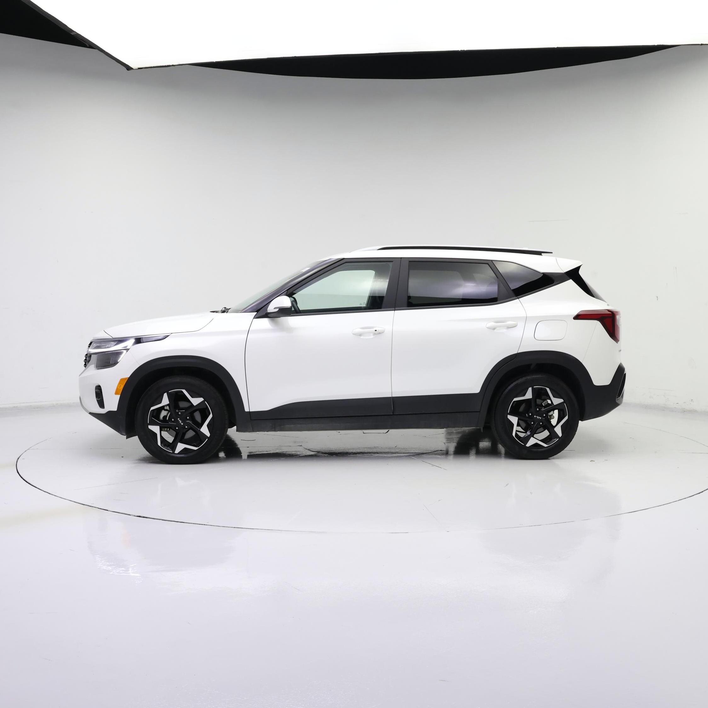 Thumbnail: 2025 Kia Seltos - 3