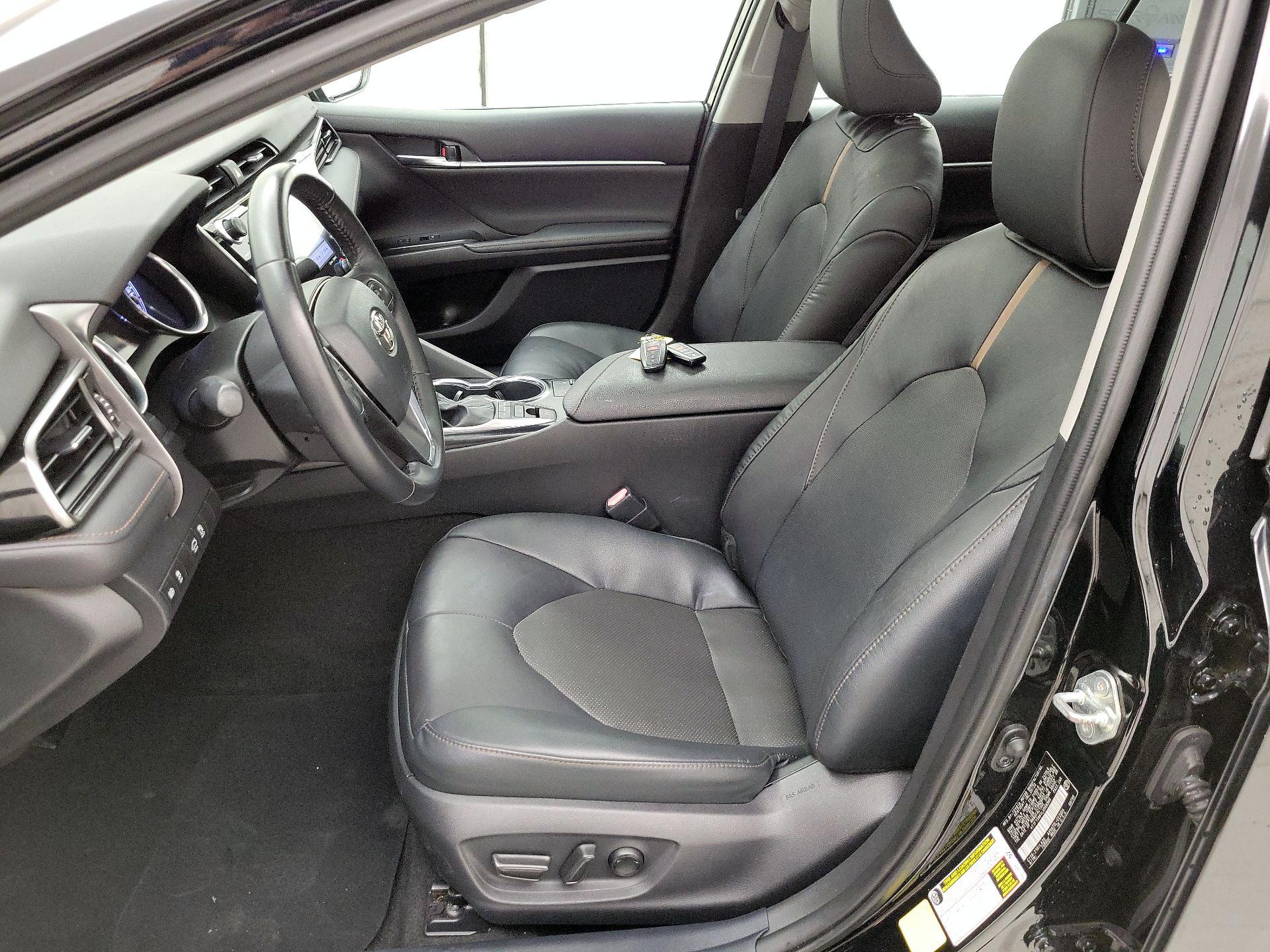 Thumbnail: 2020 Toyota Camry - 11